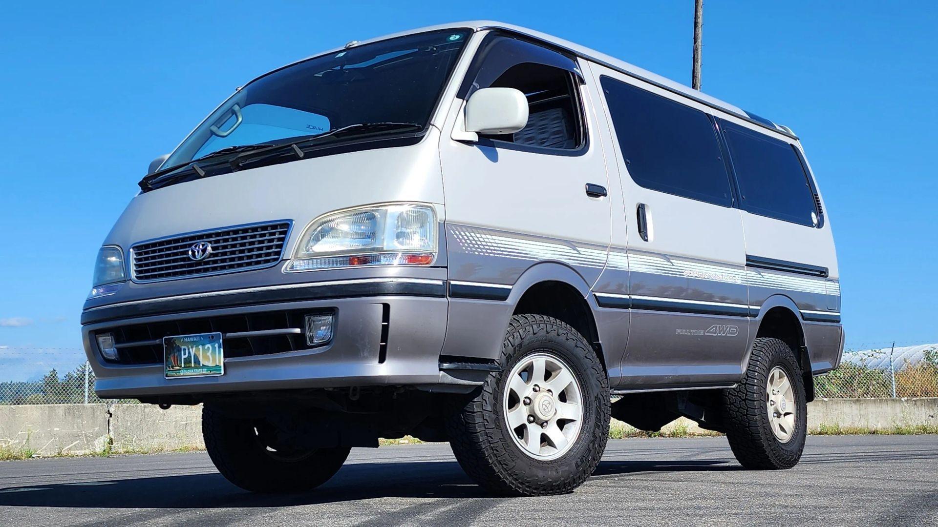  Toyota HiAce