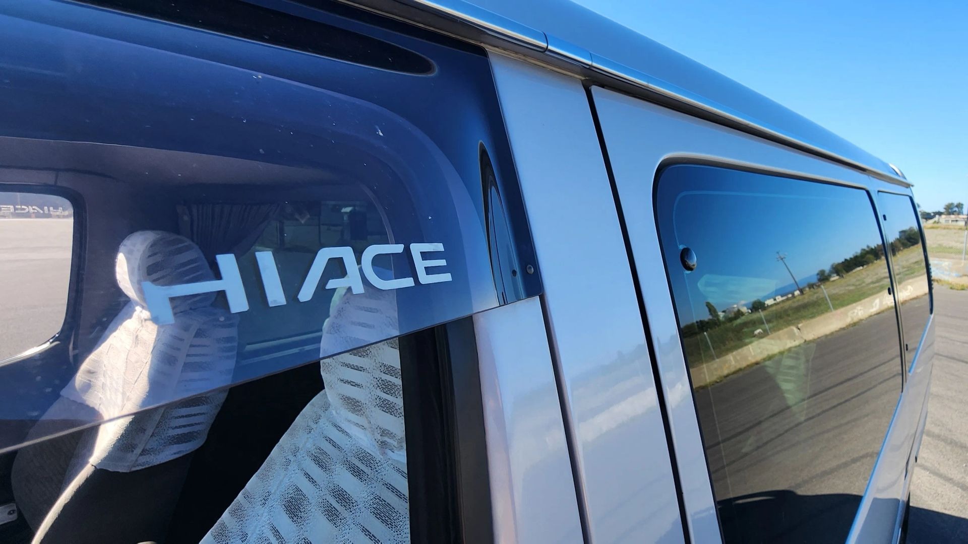 1997 Toyota HiAce Super Custom G