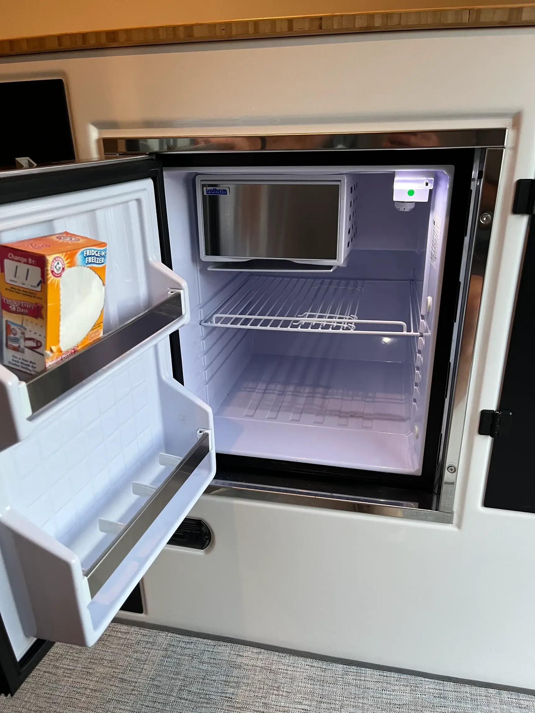 2024 Ford F-350 Super Duty Supertramp Flagship LT