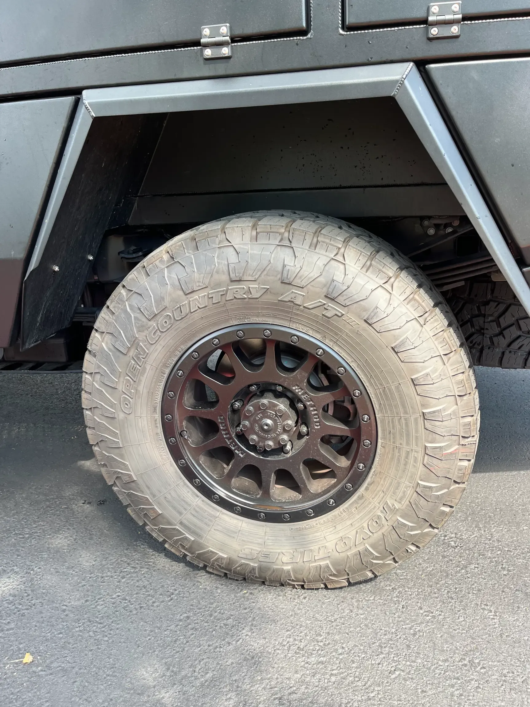 2024 Ford F-350 Super Duty Supertramp Flagship LT