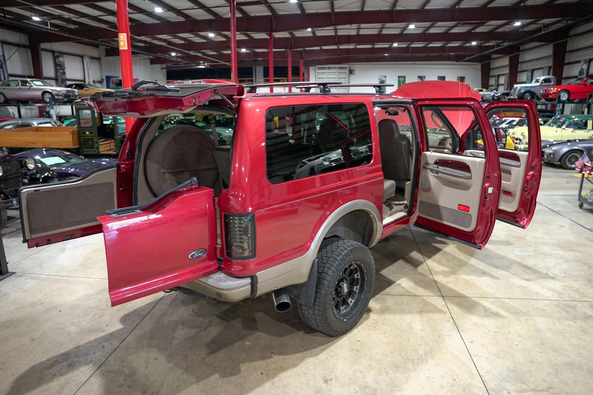 2004 Ford Excursion Eddie Bauer