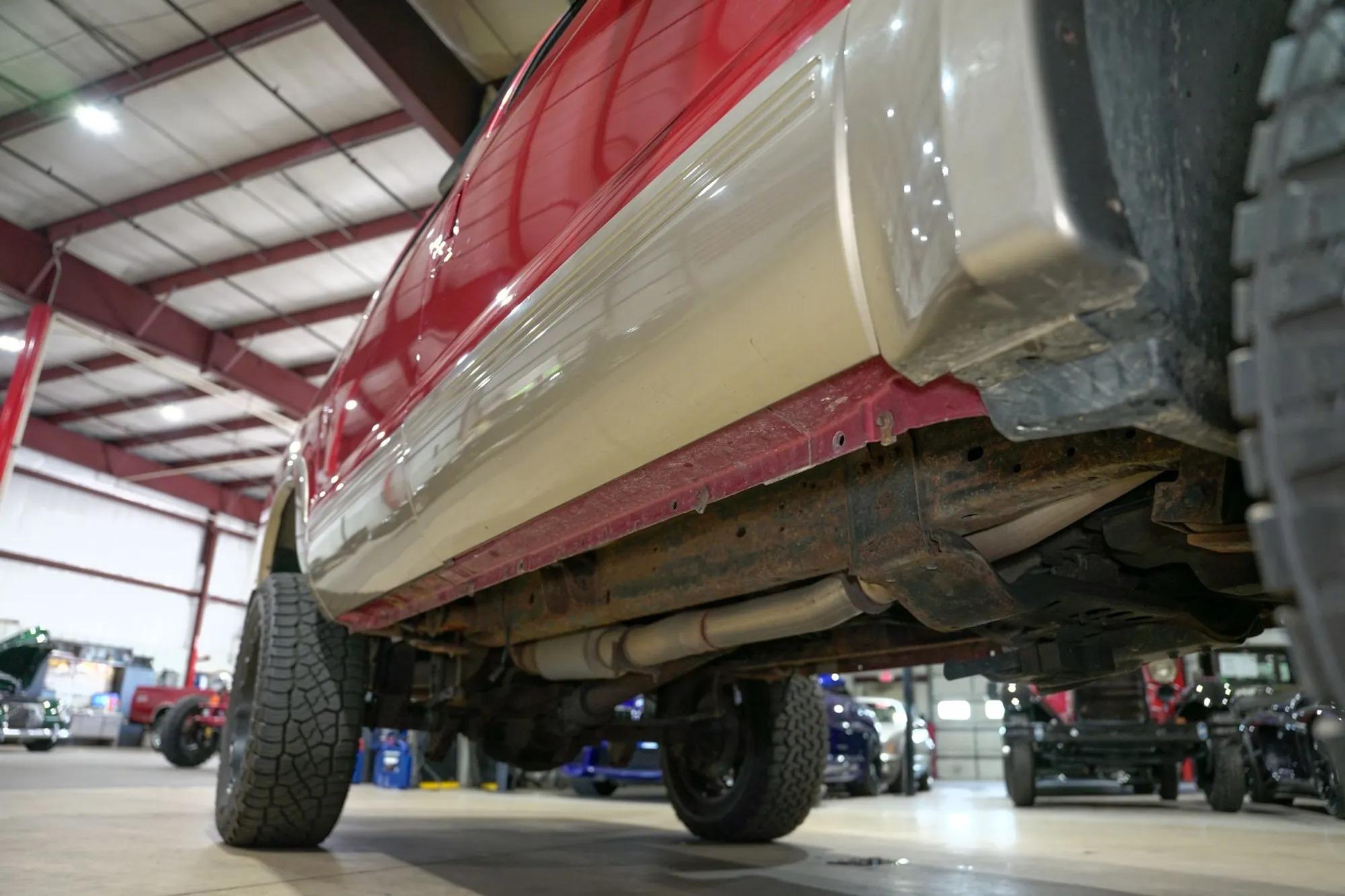 2004 Ford Excursion Eddie Bauer