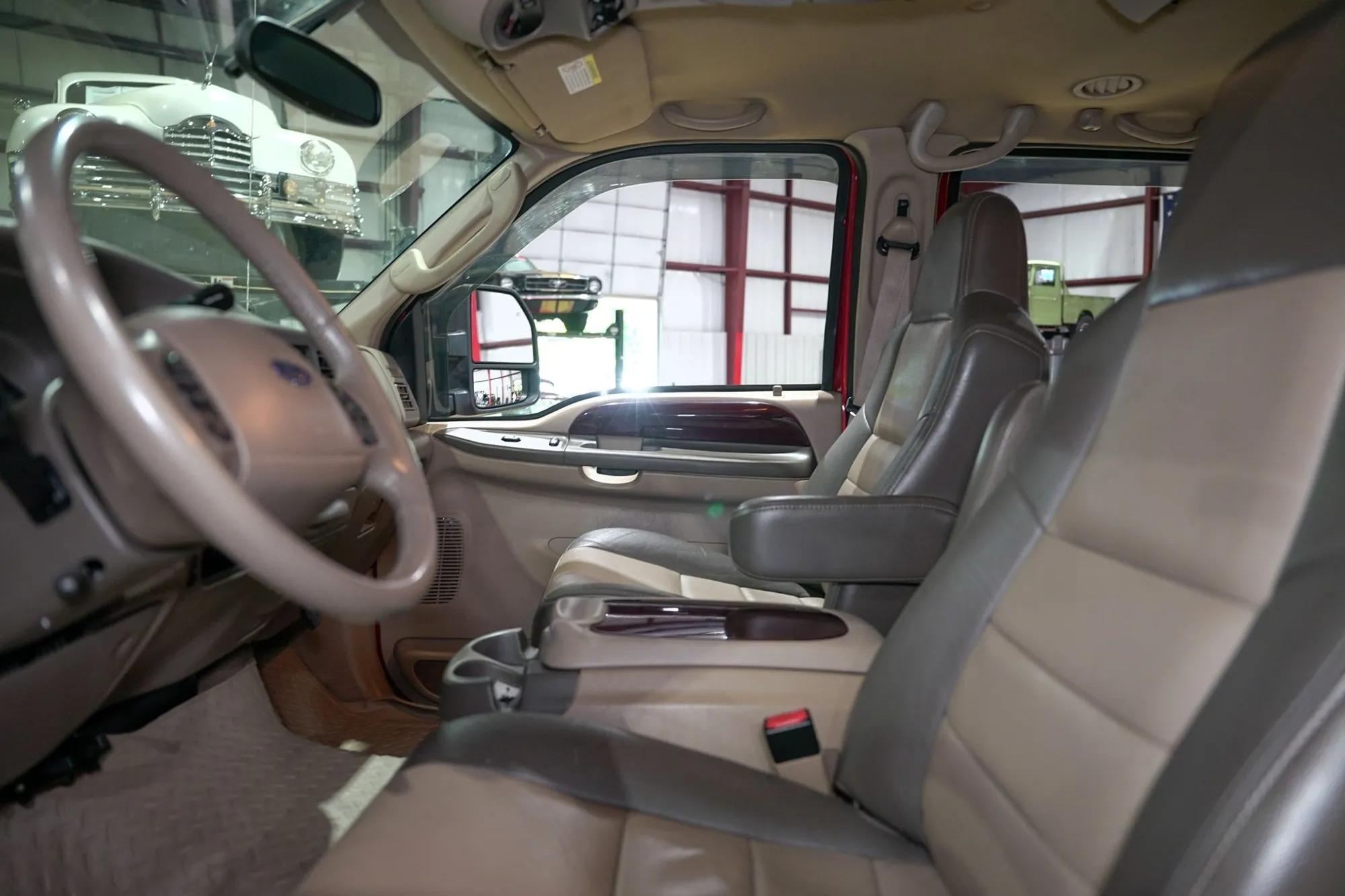 2004 Ford Excursion Eddie Bauer