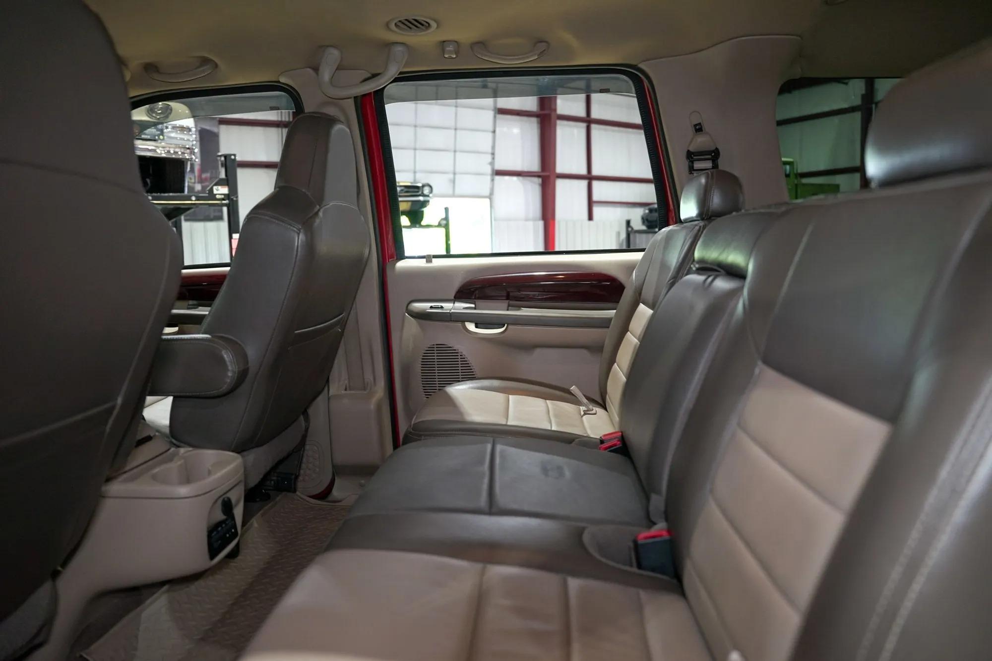 2004 Ford Excursion Eddie Bauer