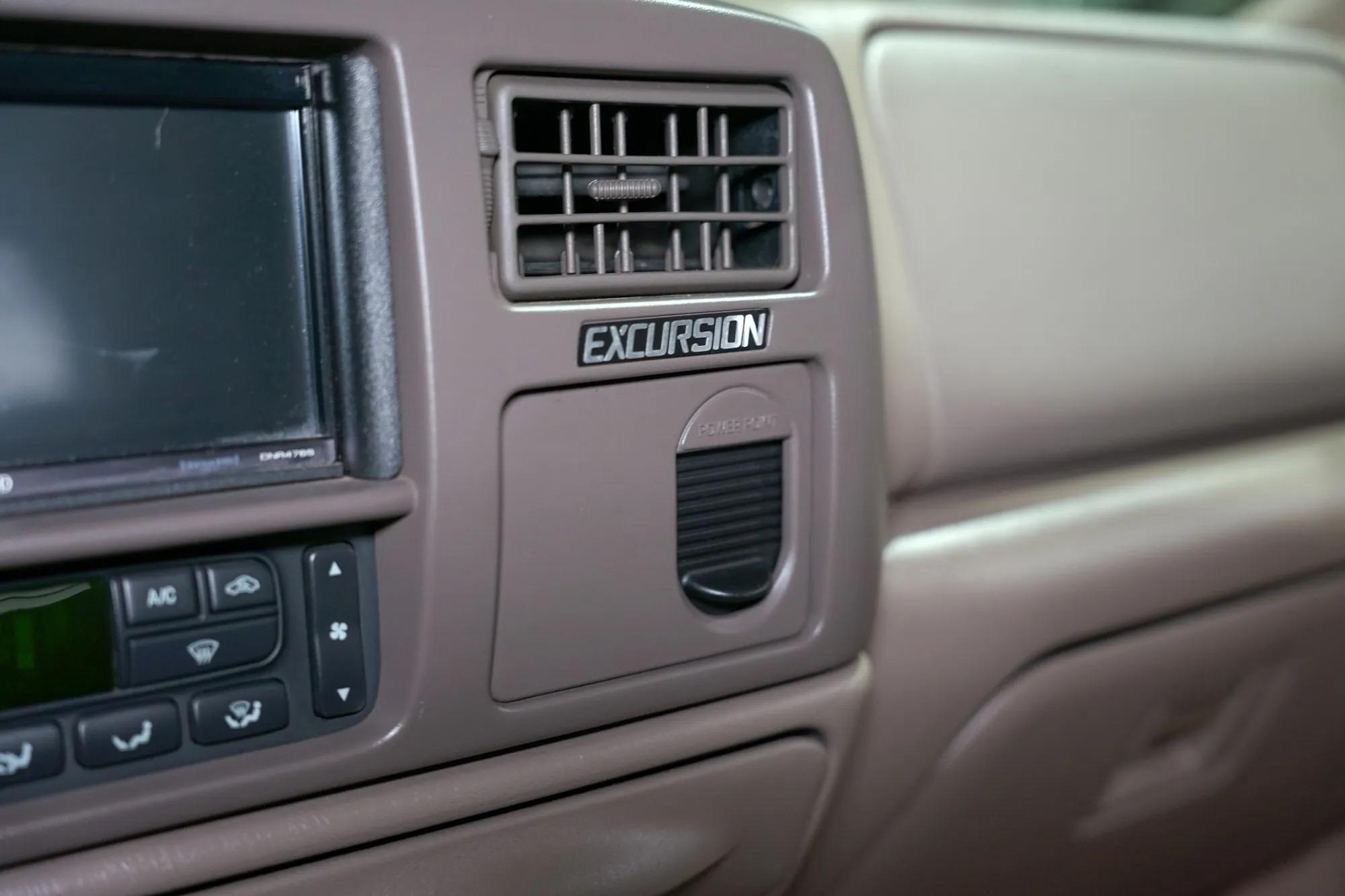 2004 Ford Excursion Eddie Bauer
