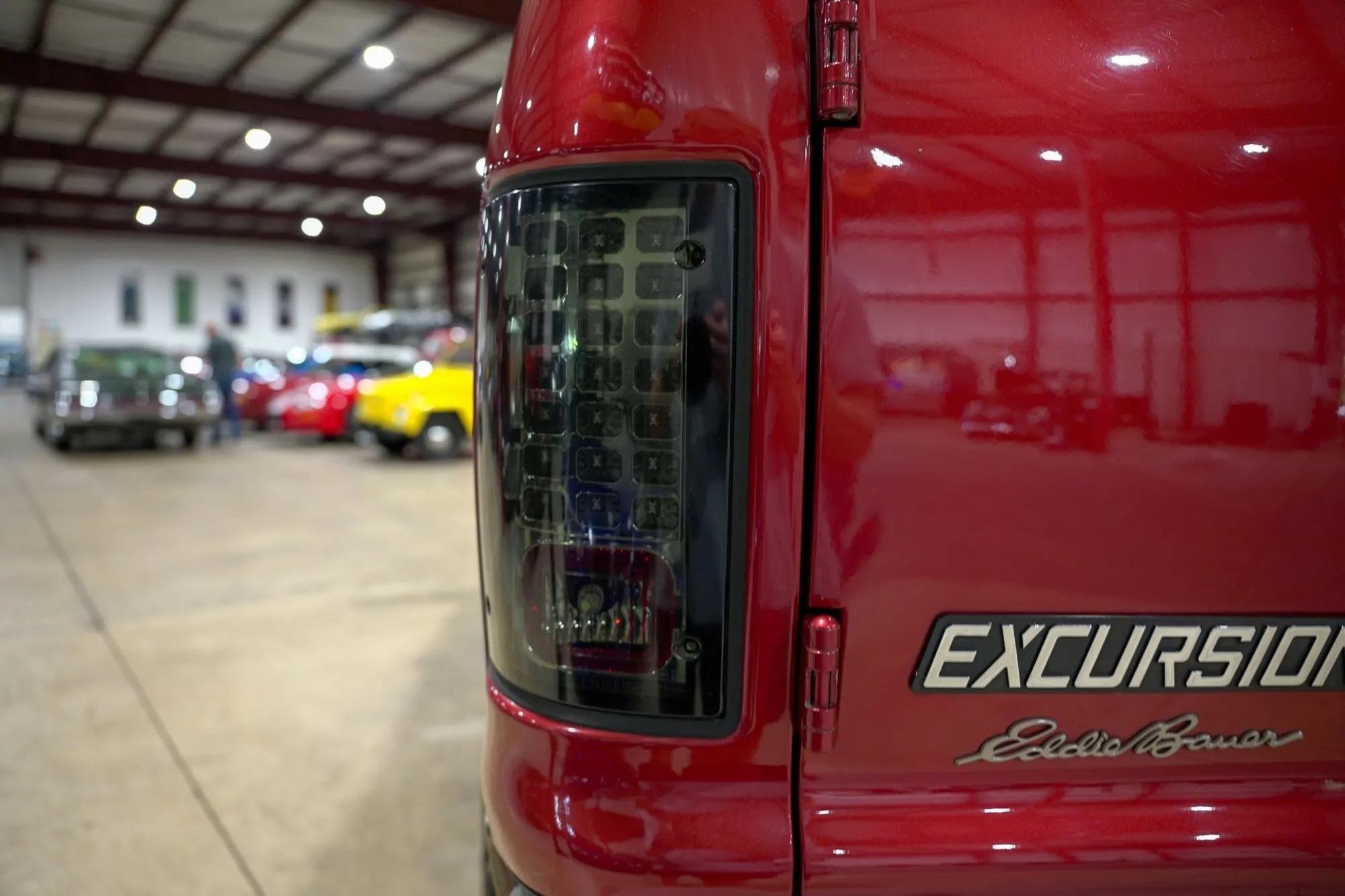 2004 Ford Excursion Eddie Bauer