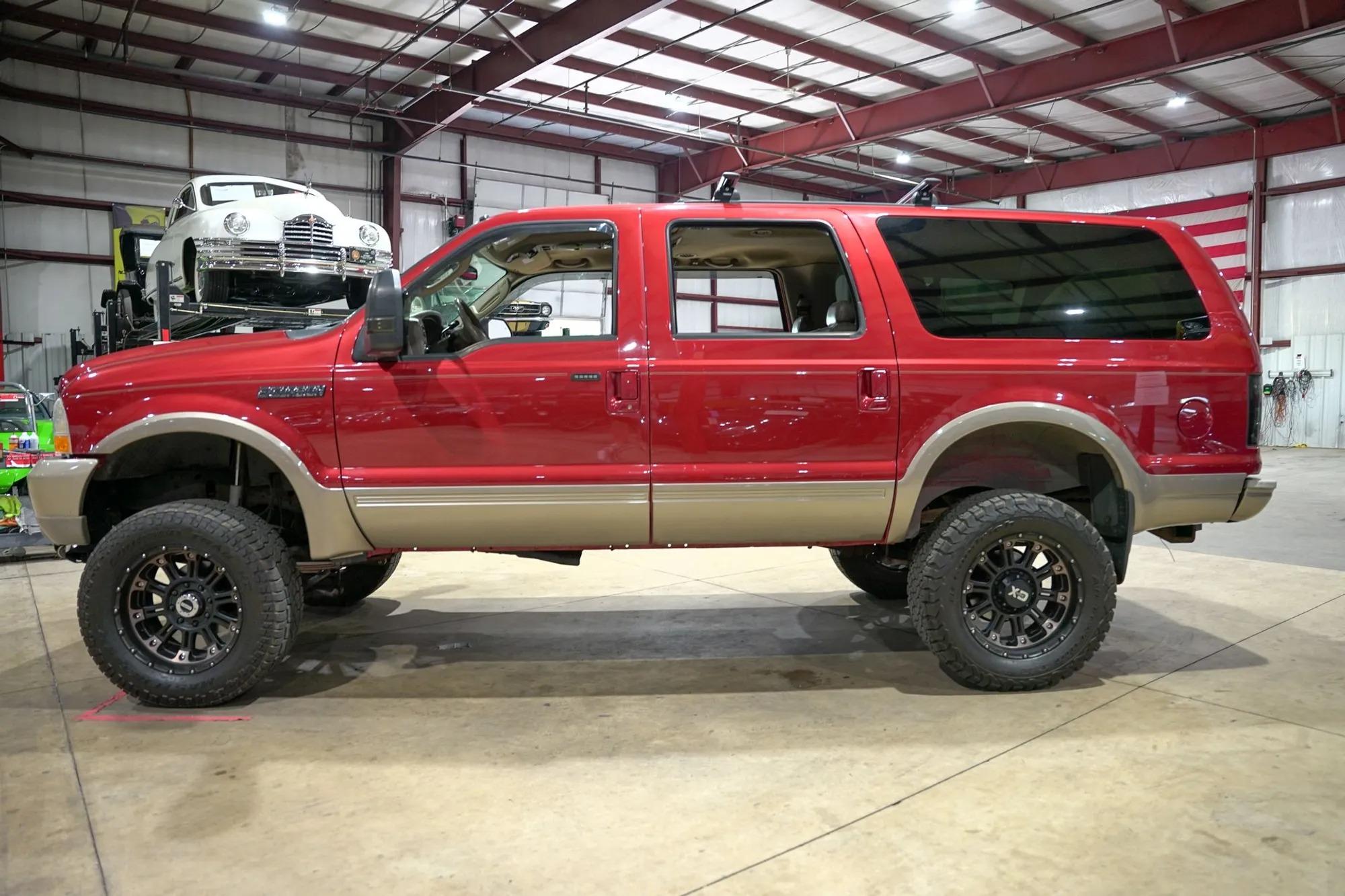 2004 Ford Excursion Eddie Bauer - 3