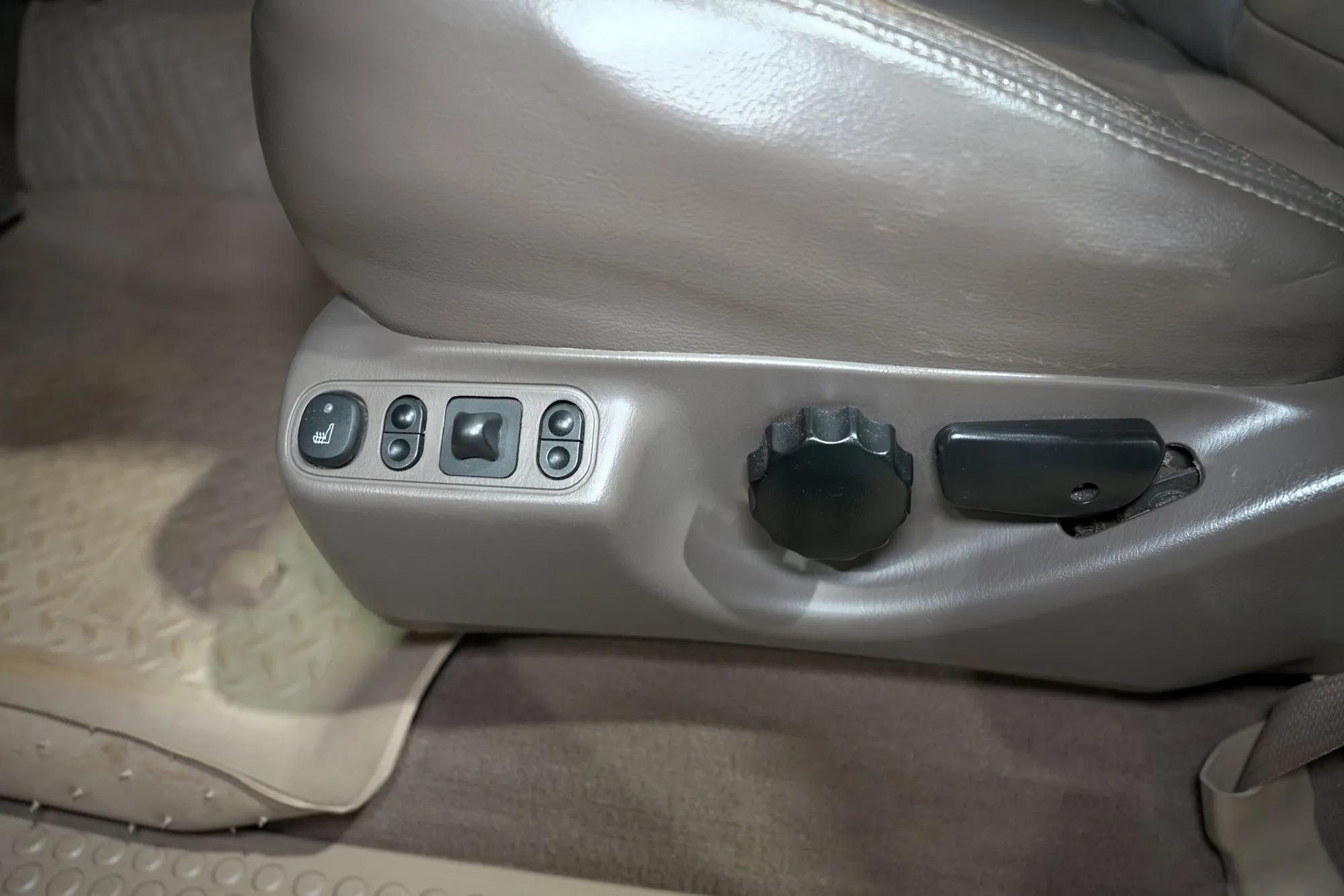 2004 Ford Excursion Eddie Bauer