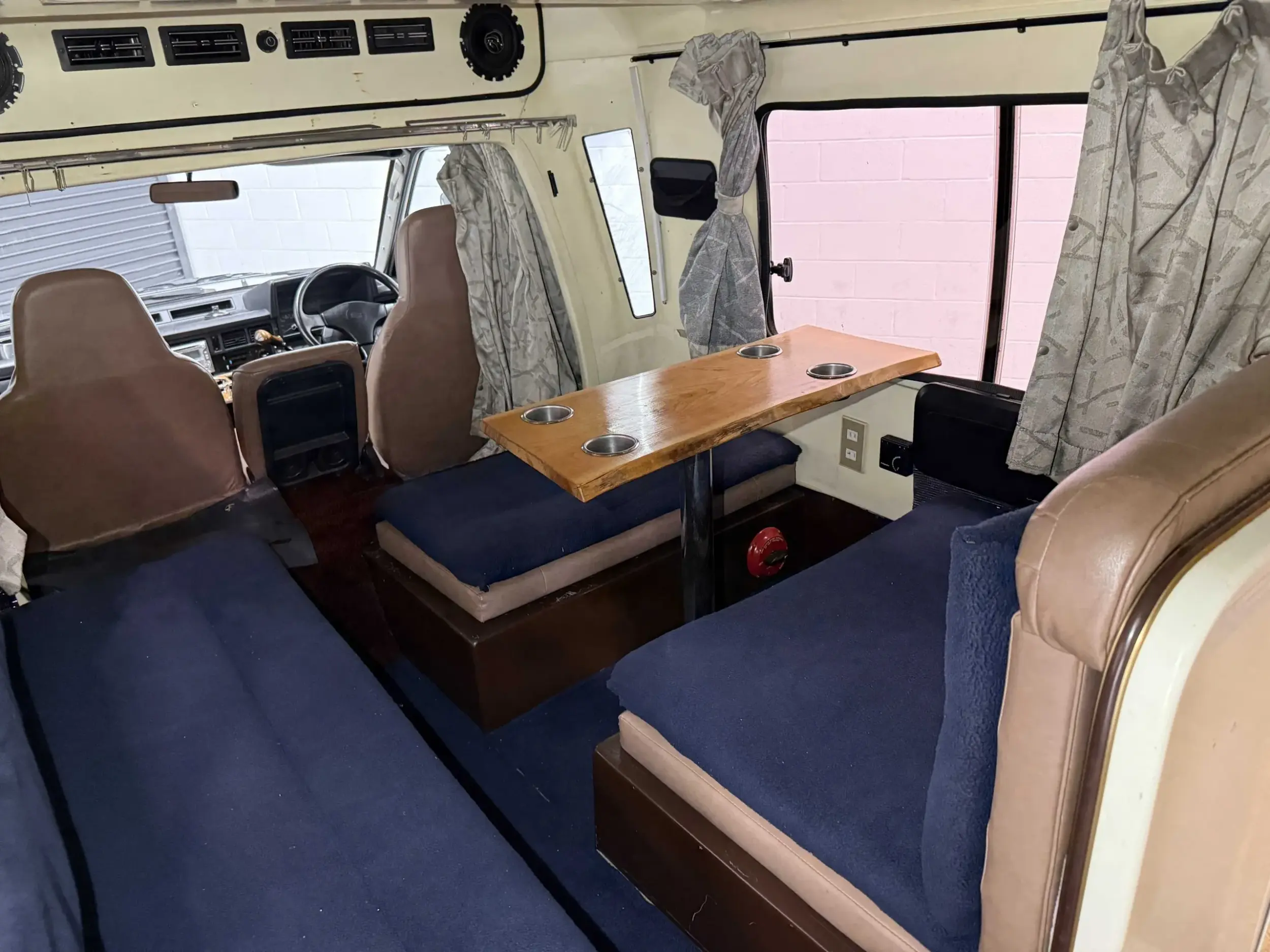 1992 Toyota TownAce Pop-Top Camper
