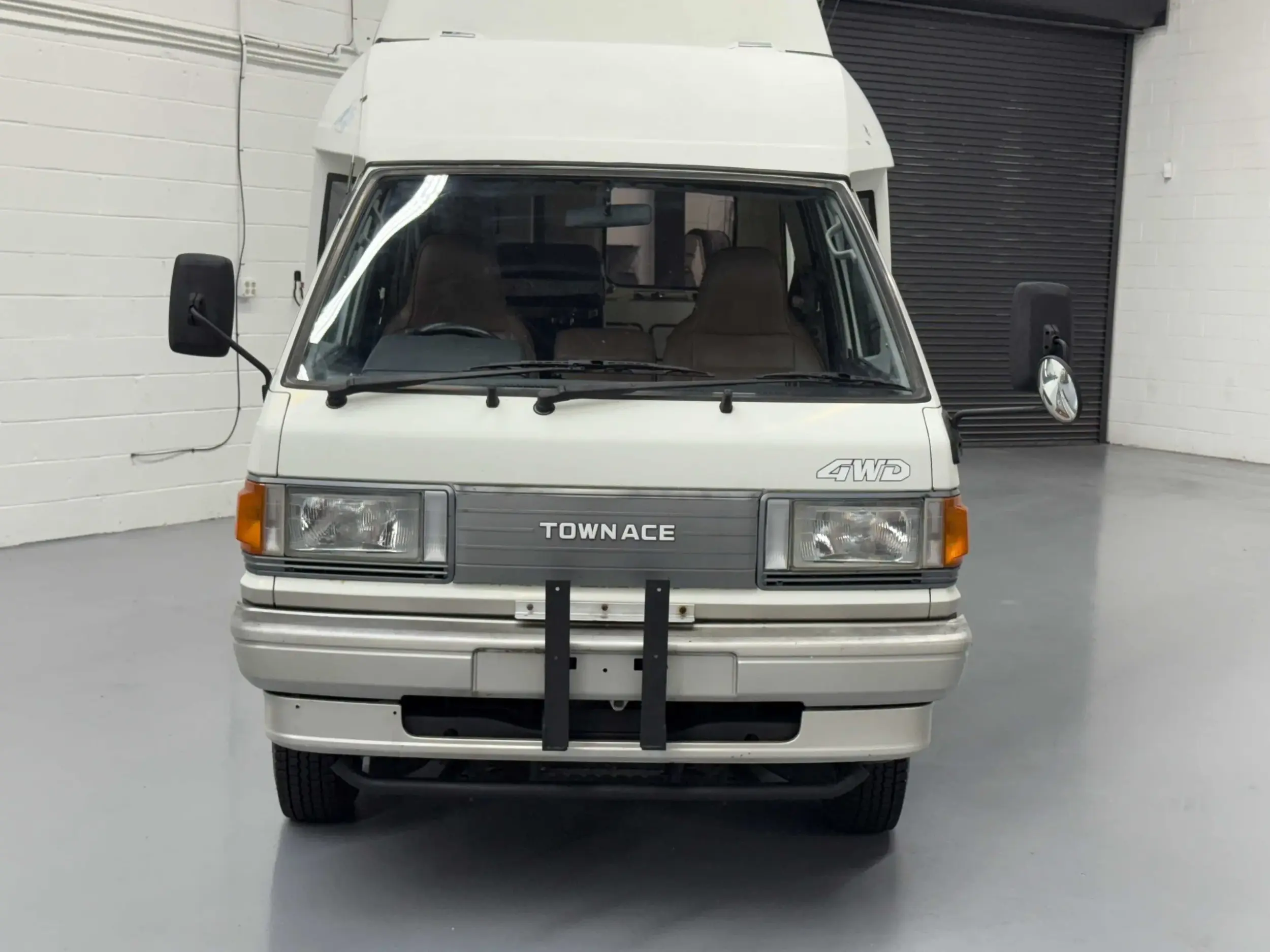 1992 Toyota TownAce Pop-Top Camper