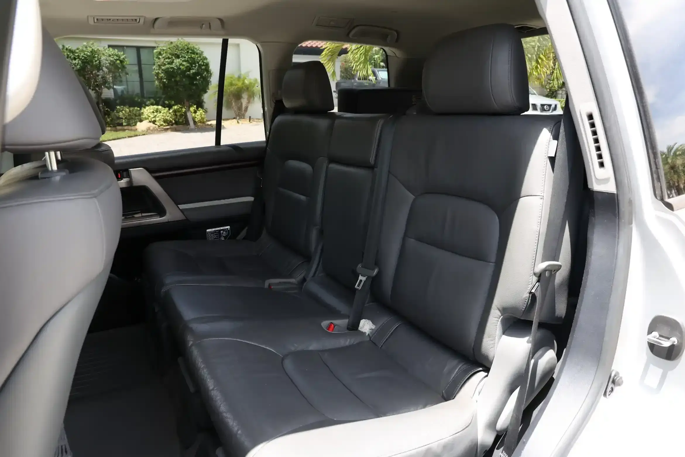 Sold: 2010 Toyota Land Cruiser