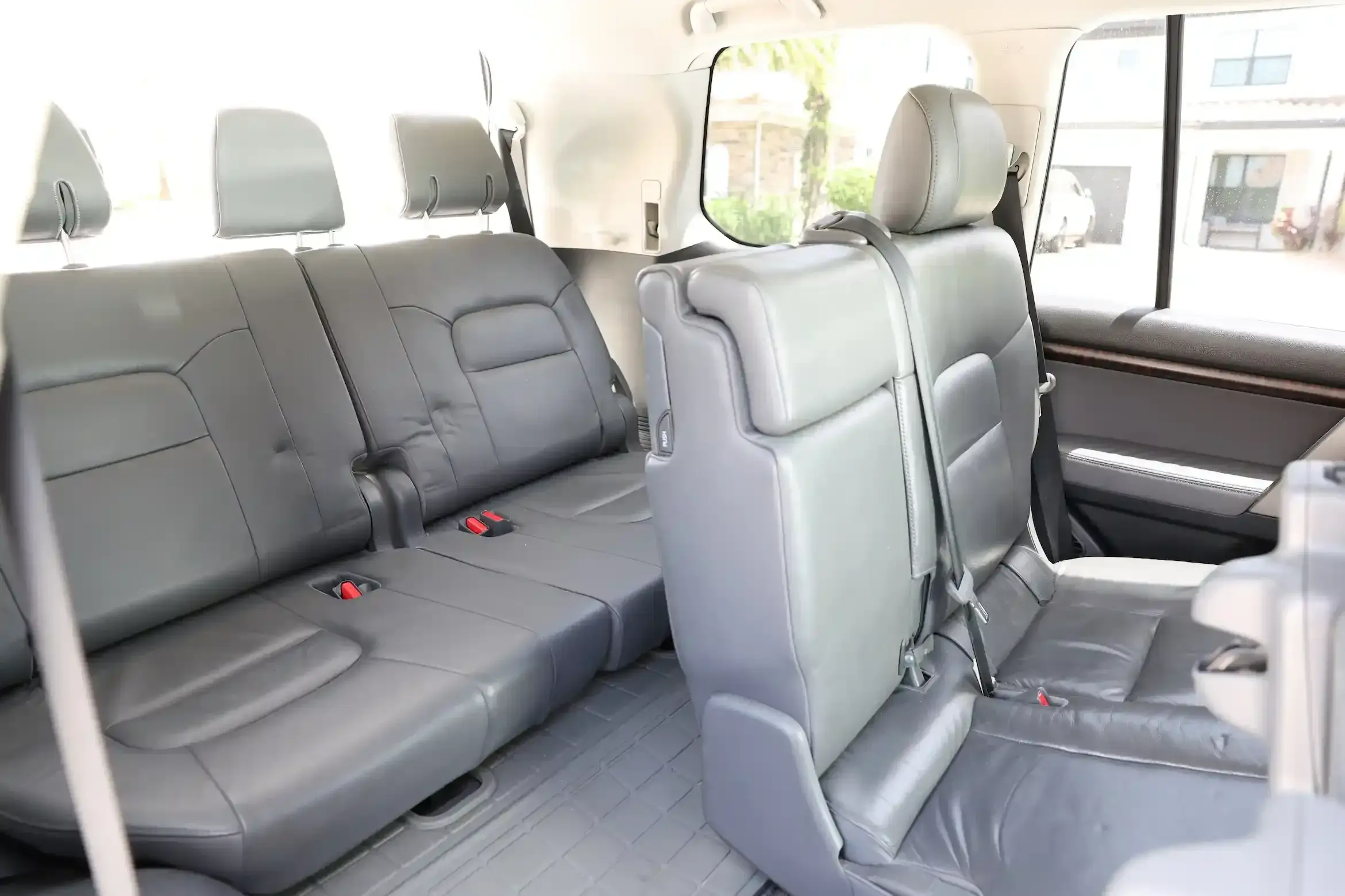 Sold: 2010 Toyota Land Cruiser