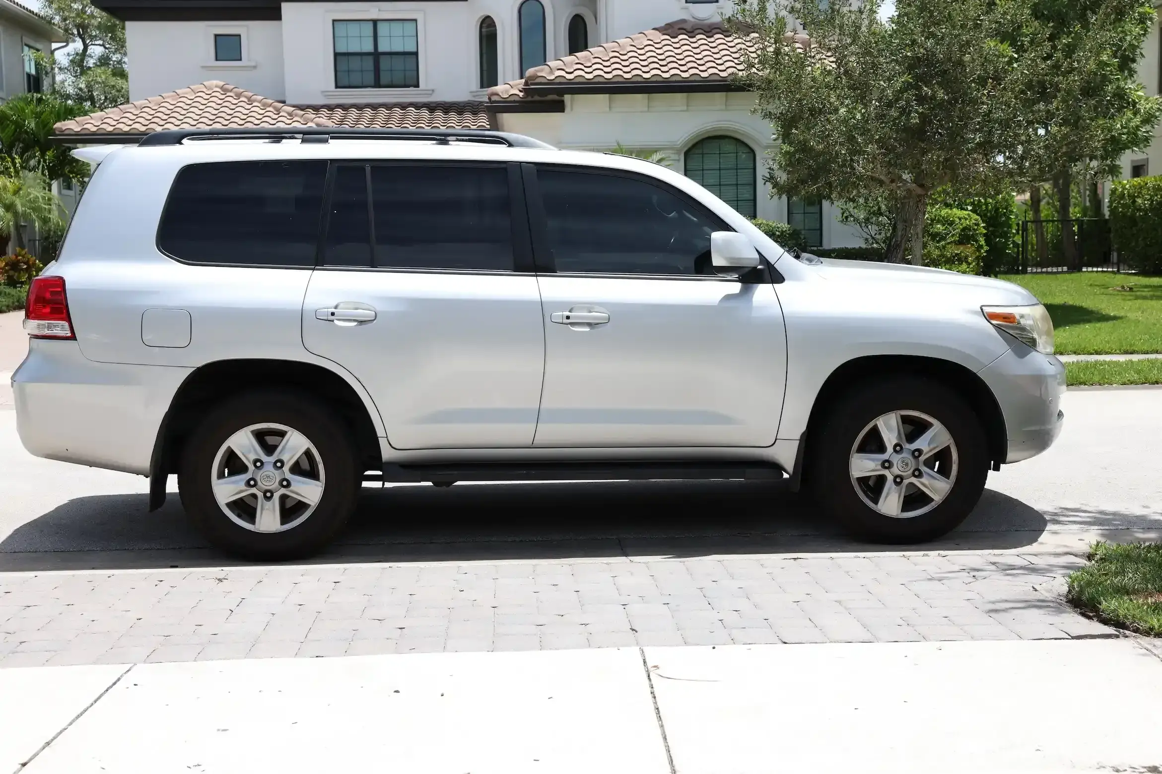Sold: 2010 Toyota Land Cruiser - 2