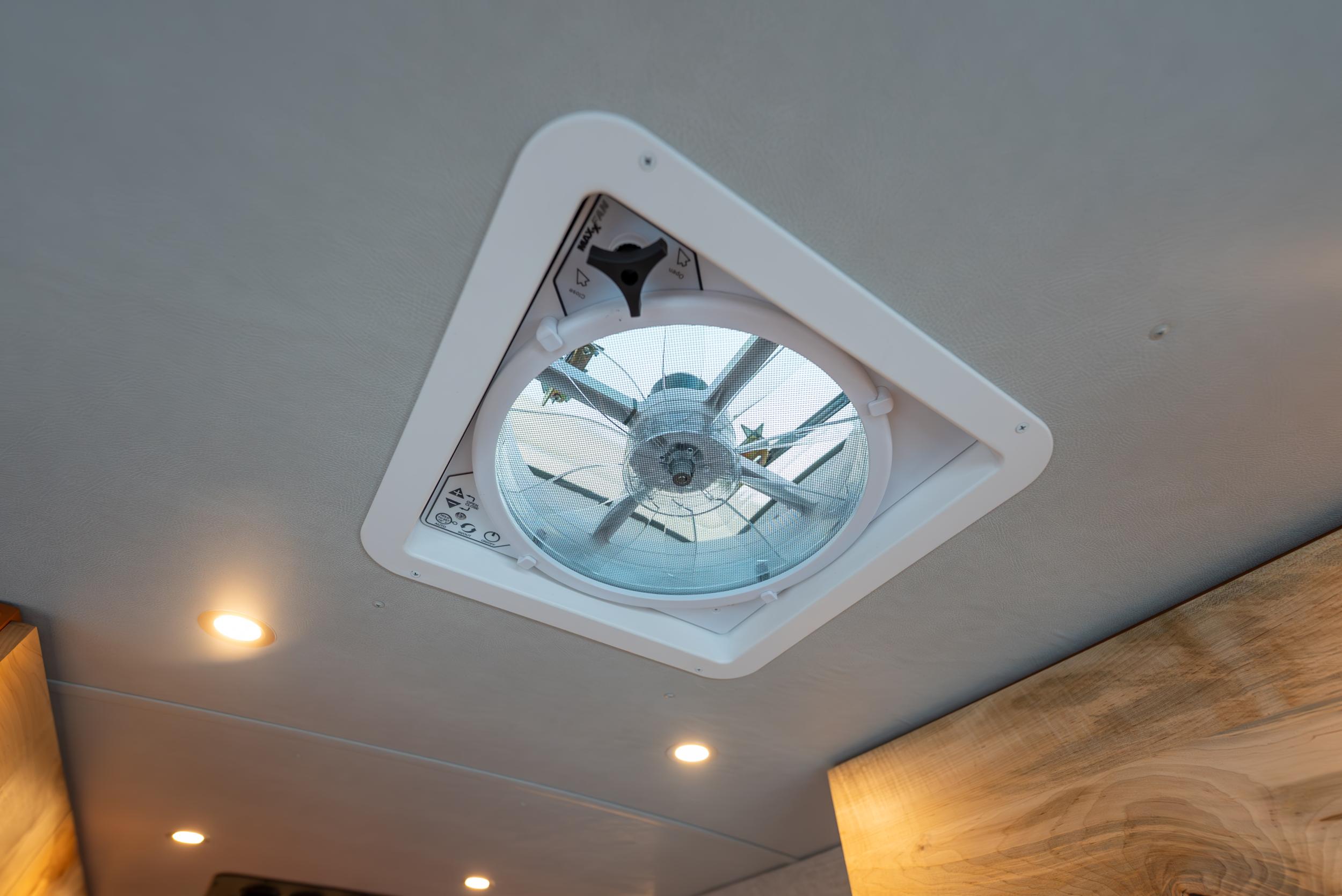 2026 Mercedes-Benz Sprinter 144 Davey Jackson Pro