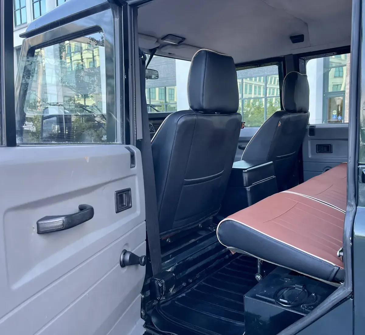 1998 Land Rover Defender 130 Double Cab Hi-Cap
