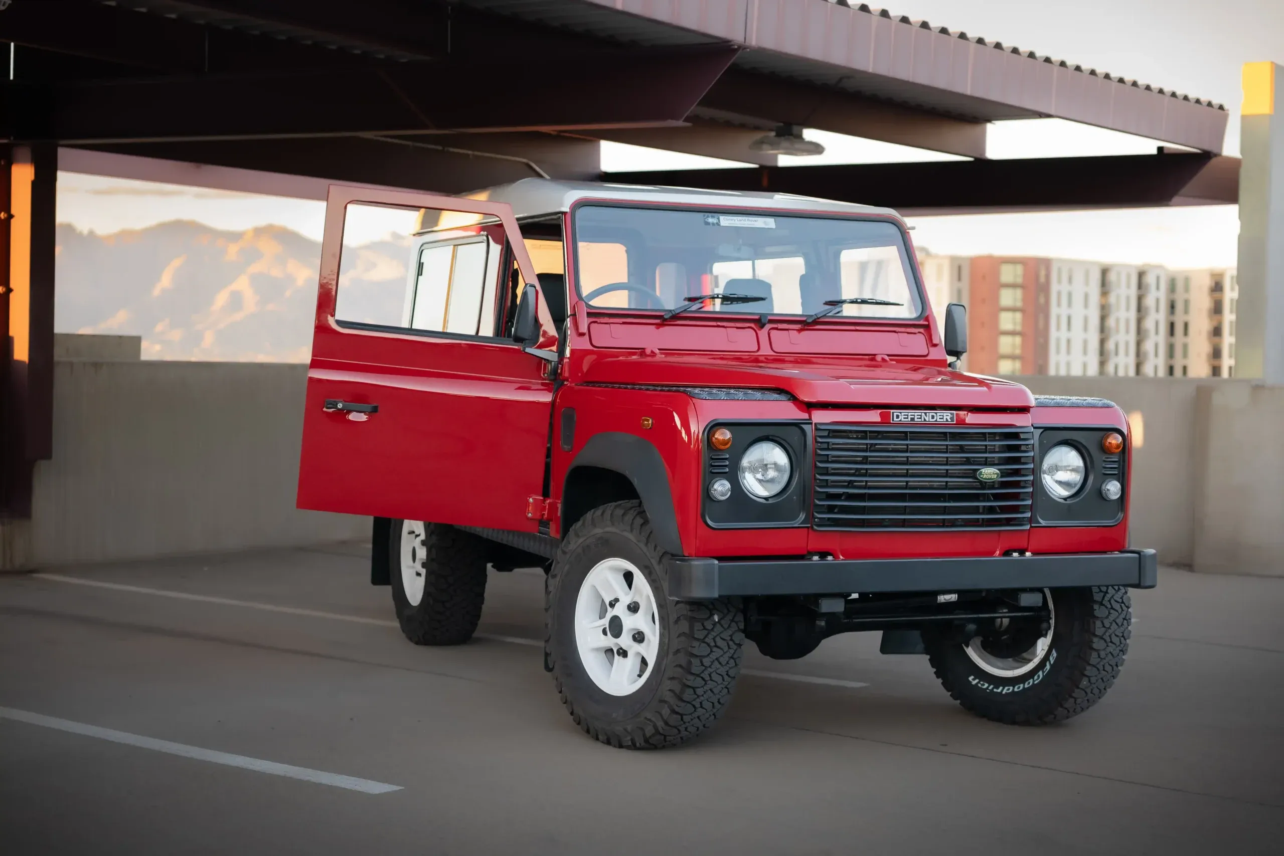 Portofino Red 1999 Land Rover Defender 90