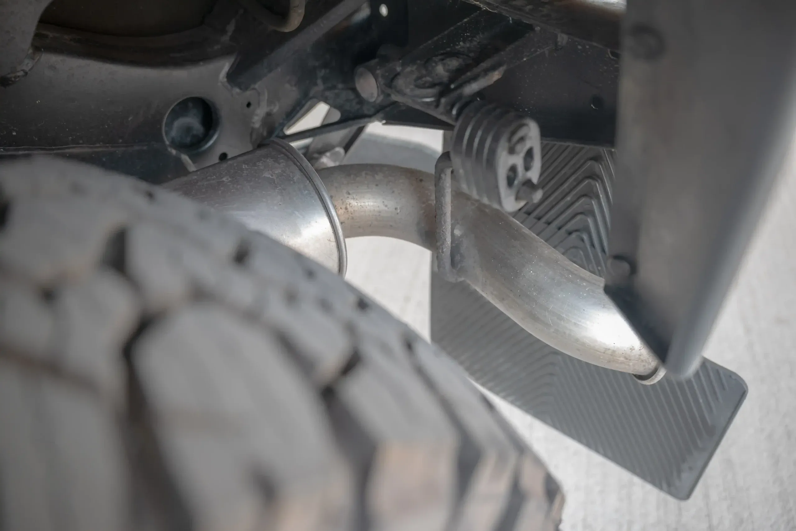 Portofino Red 1999 Land Rover Defender 90