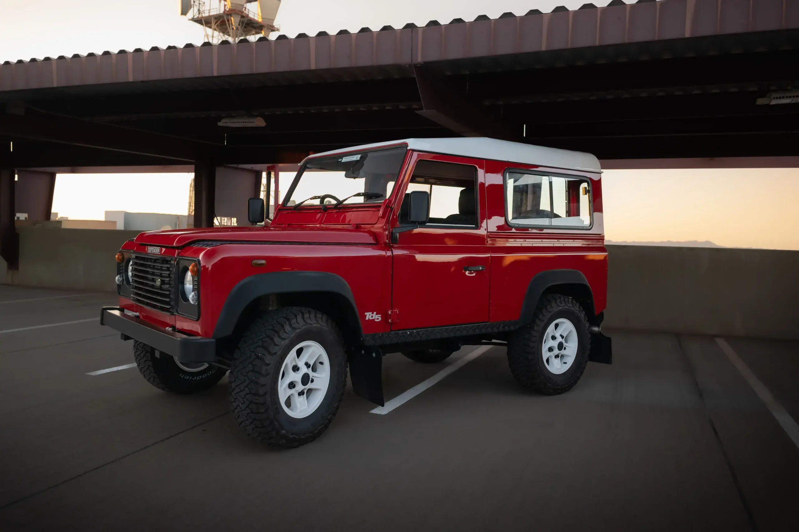 Portofino Red 1999 Land Rover Defender 90