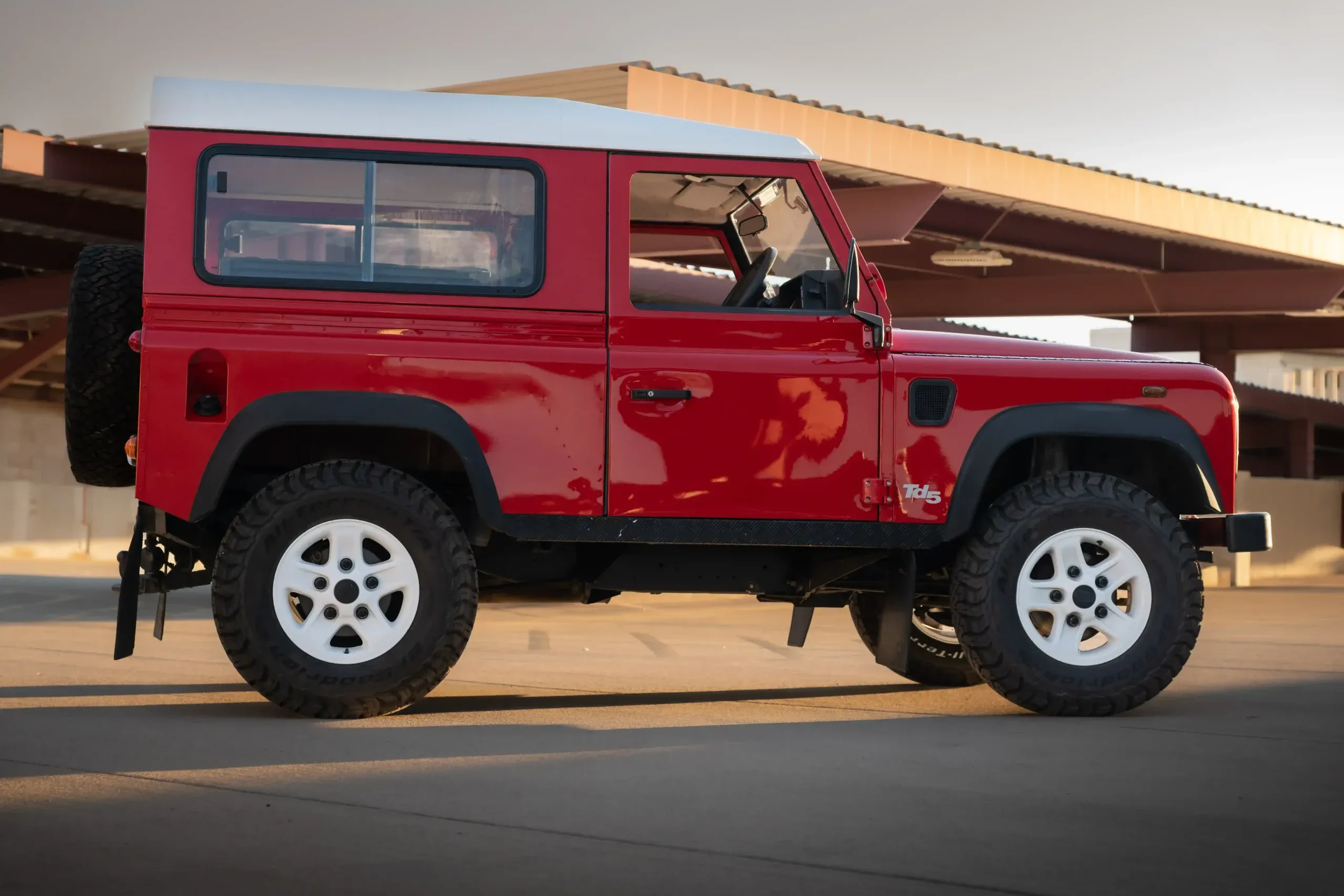 Portofino Red 1999 Land Rover Defender 90