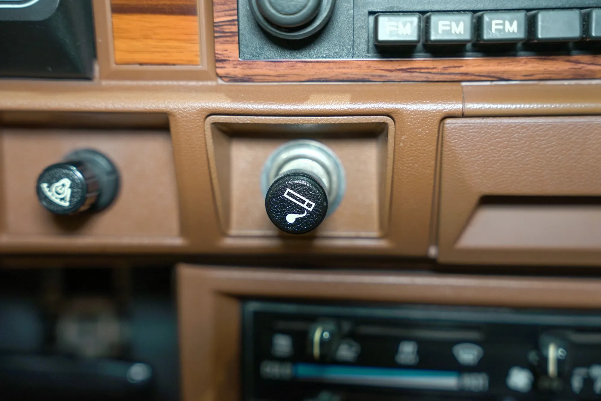 1986 Nissan Hardbody DLX King Cab