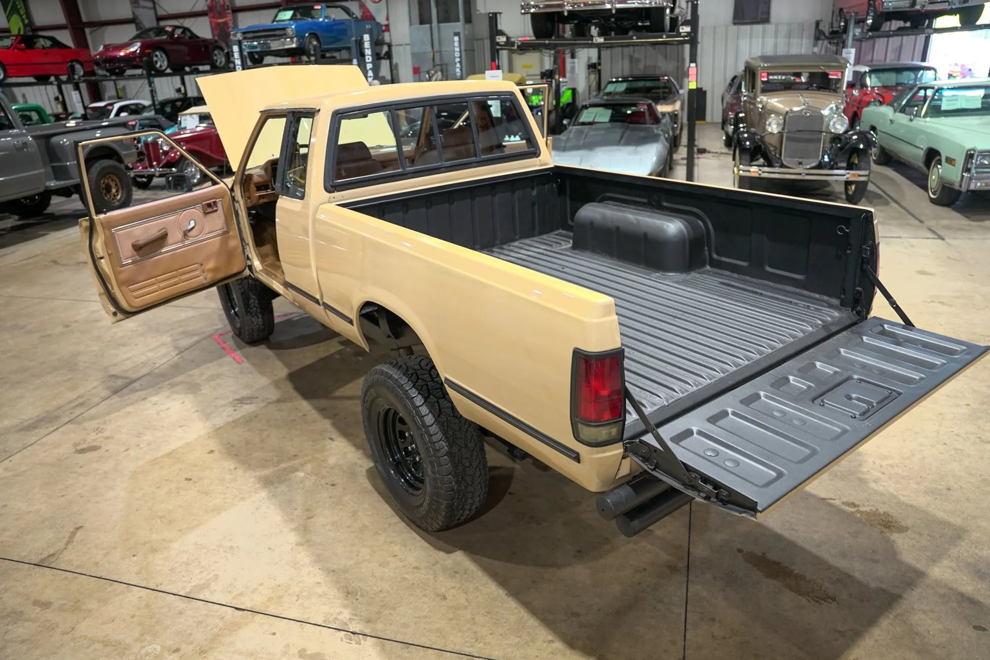 1986 Nissan Hardbody DLX King Cab