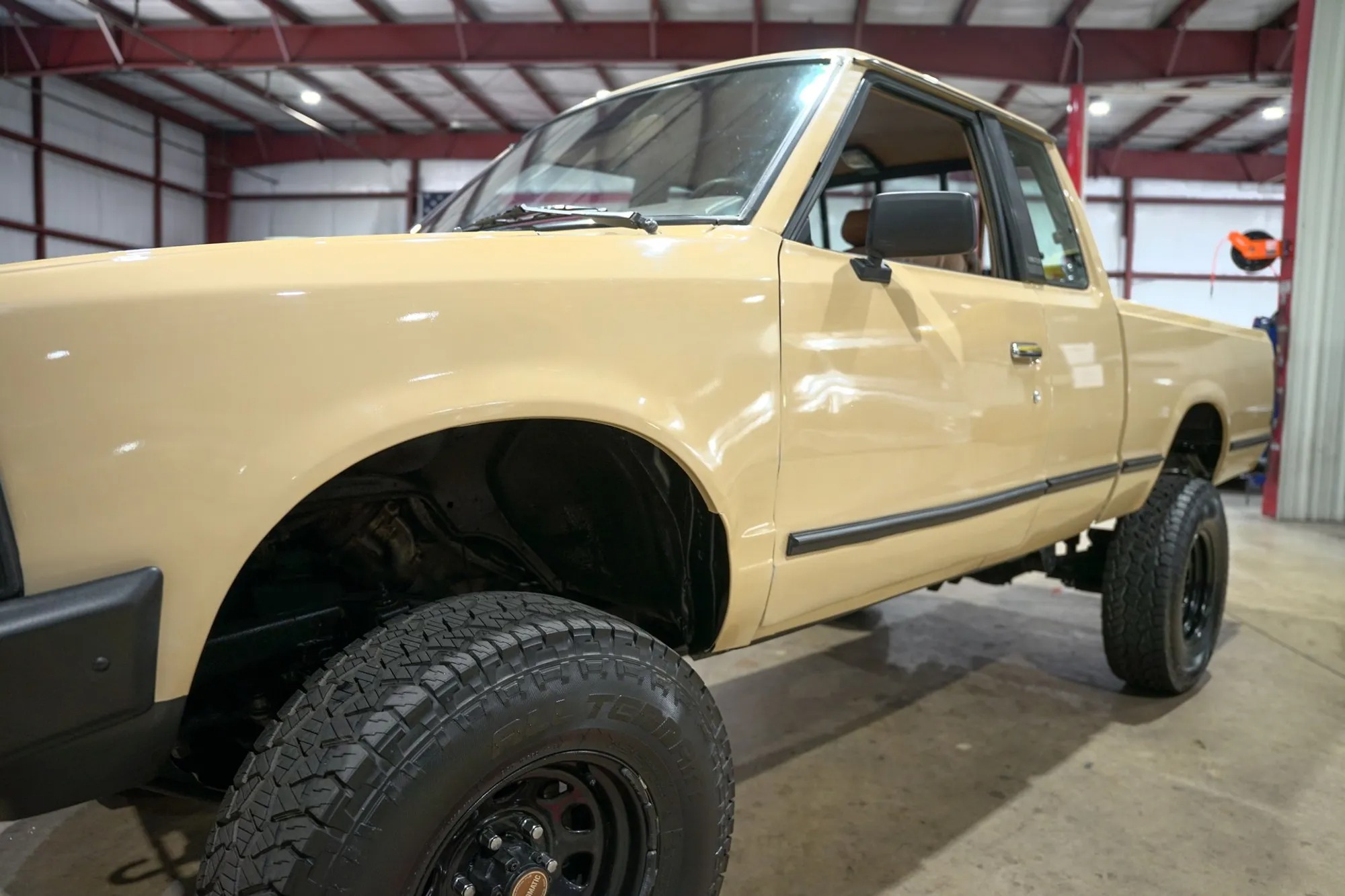 1986 Nissan Hardbody DLX King Cab