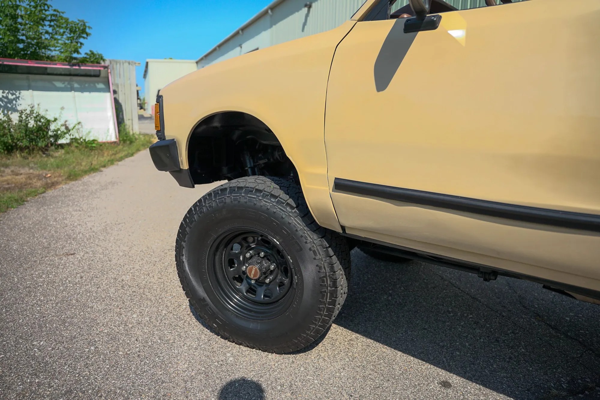 1986 Nissan Hardbody DLX King Cab