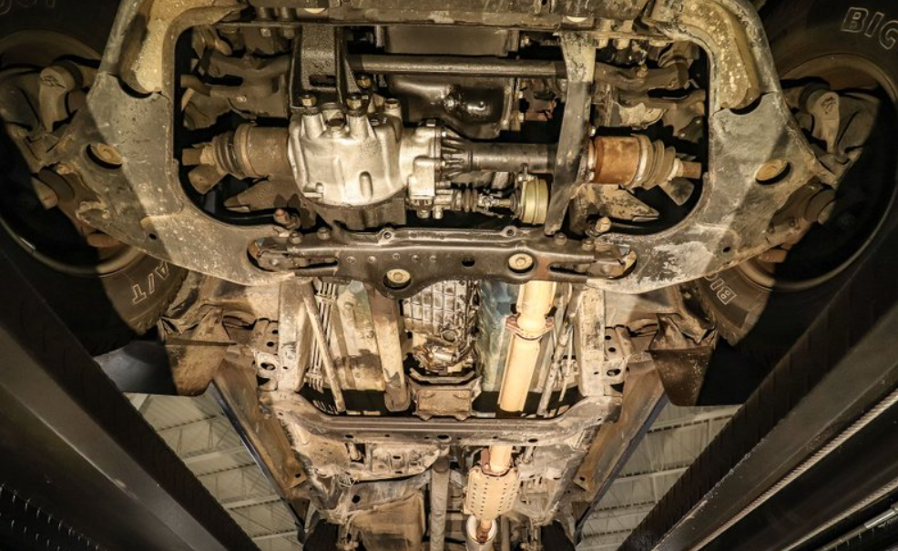 Sold: 1990 Mazda B2600i