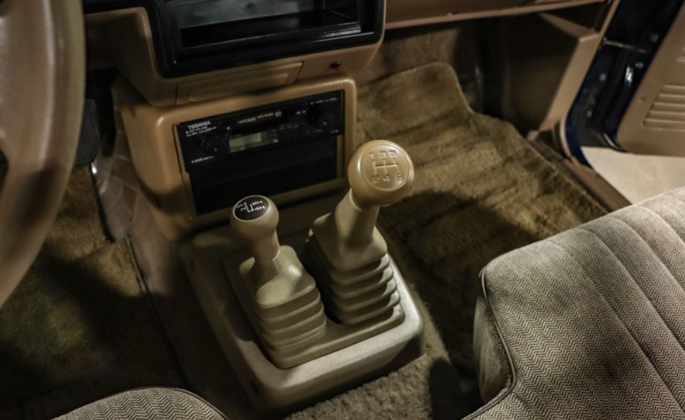 Sold: 1990 Mazda B2600i