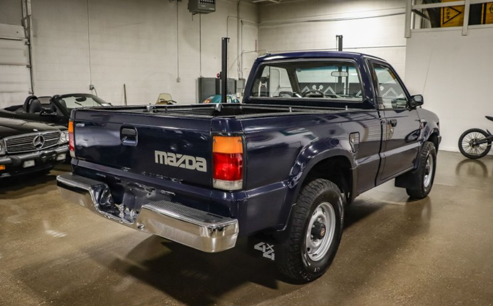 Sold: 1990 Mazda B2600i