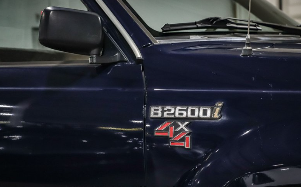 Sold: 1990 Mazda B2600i