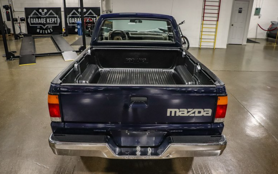 Sold: 1990 Mazda B2600i