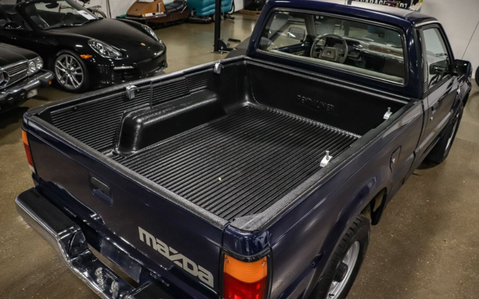 Sold: 1990 Mazda B2600i