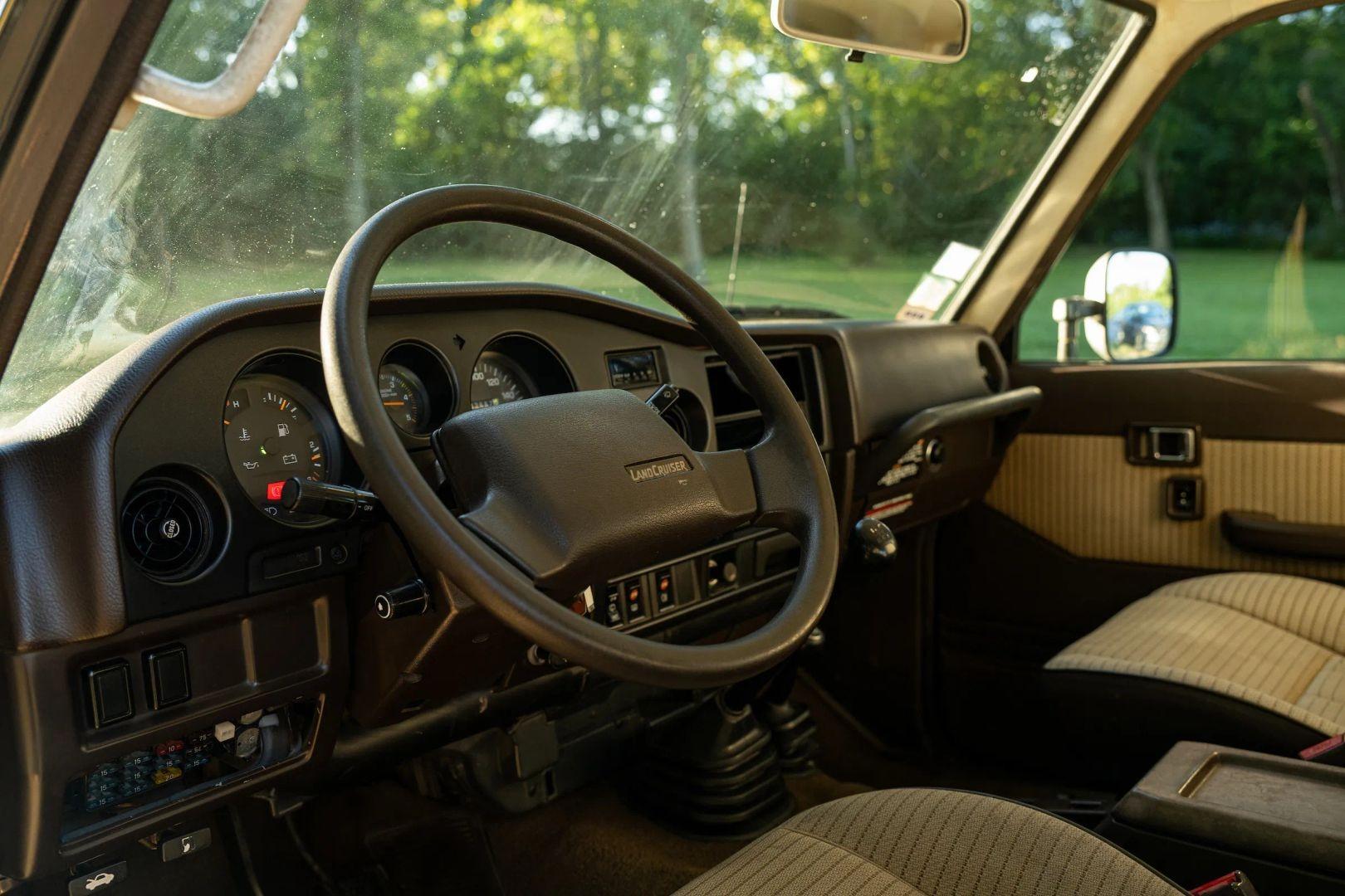 1989 Toyota Land Cruiser HJ61