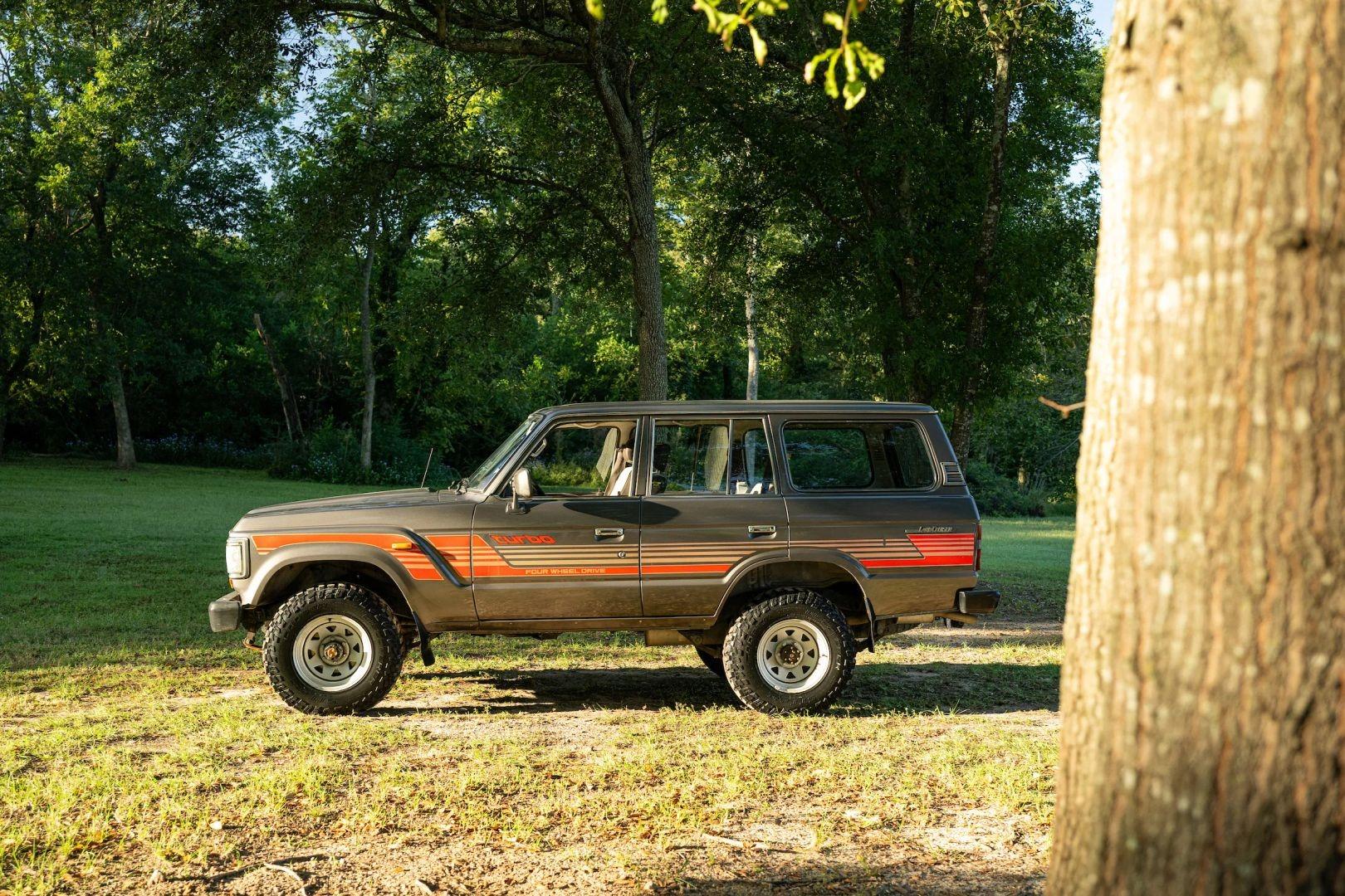 1989 Toyota Land Cruiser HJ61 - 4