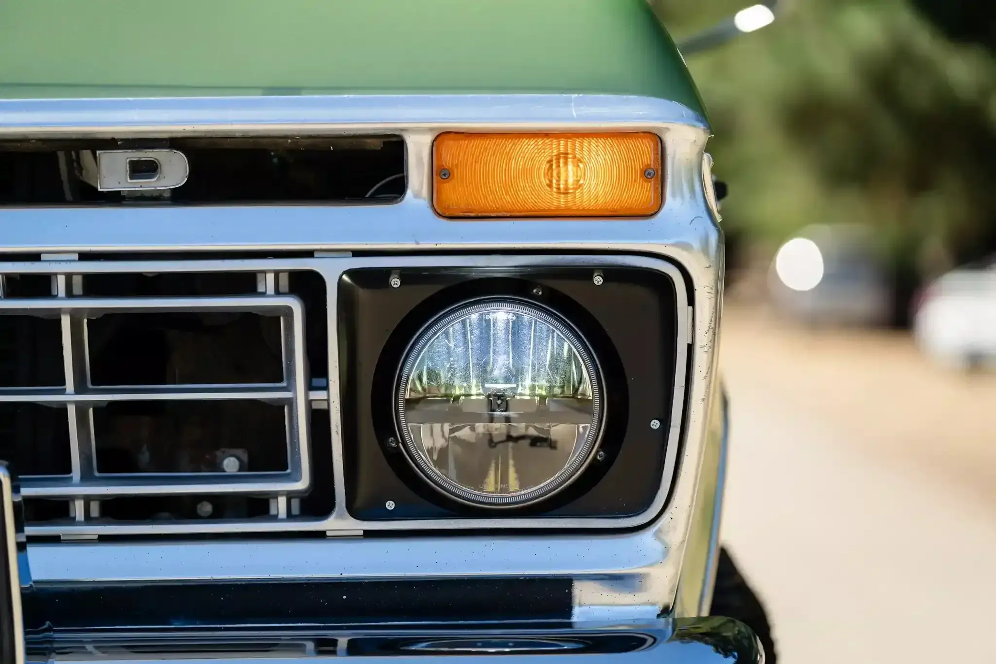 7.3L Turbo Diesel-Powered 1975 Ford F-250 4×4