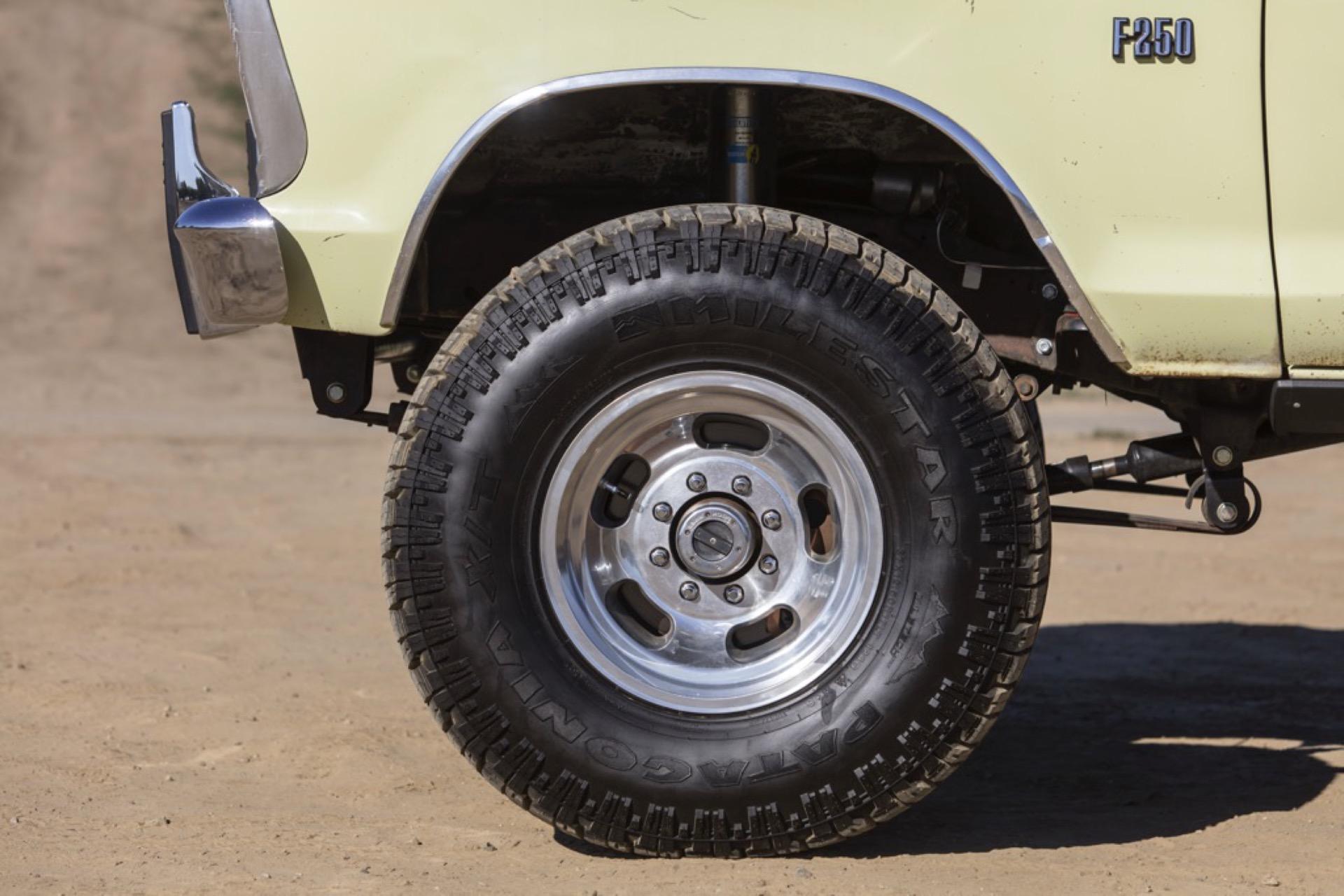 7.3L Turbo Diesel-Powered 1975 Ford F-250 4×4