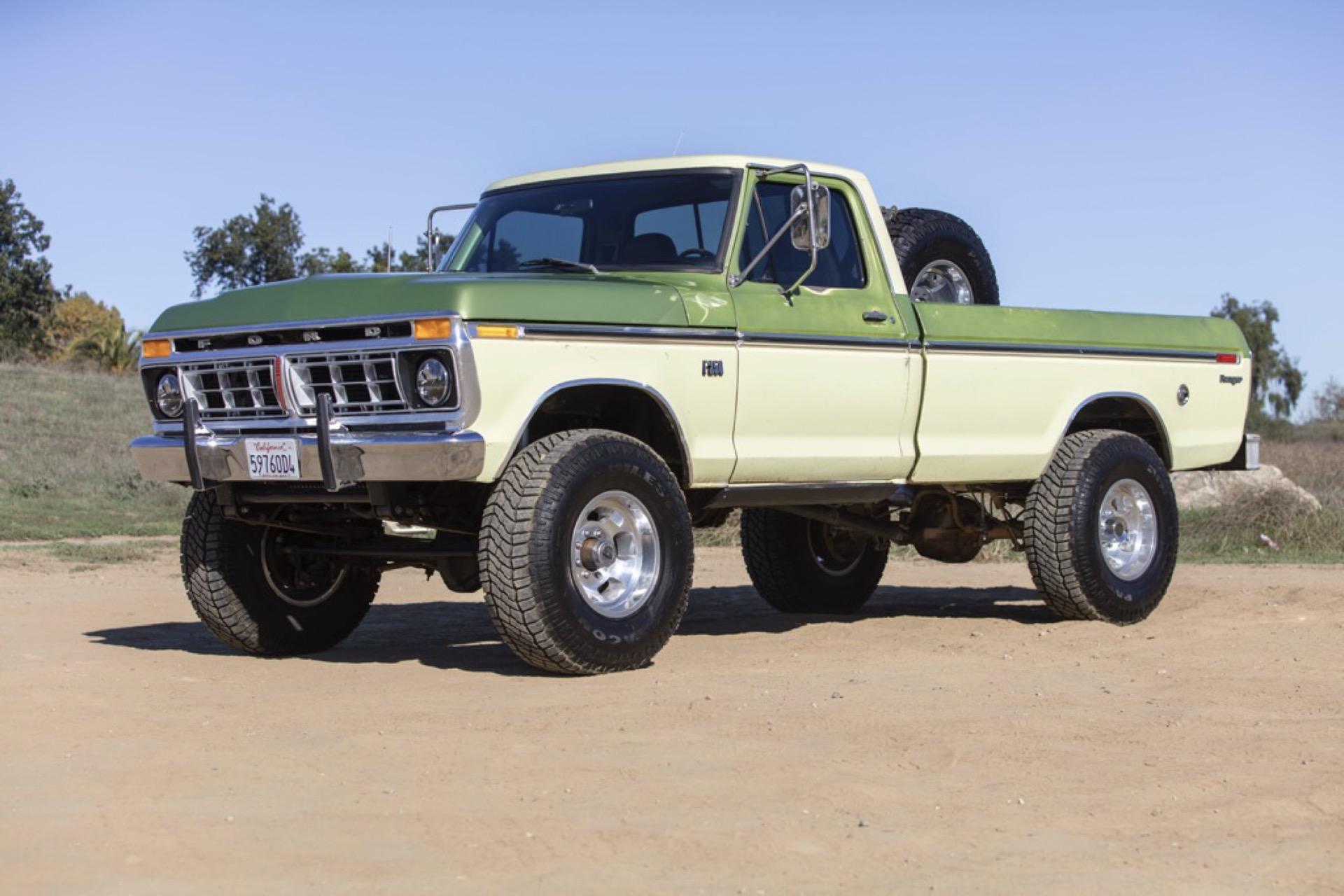 7.3L Turbo Diesel-Powered 1975 Ford F-250 4×4
