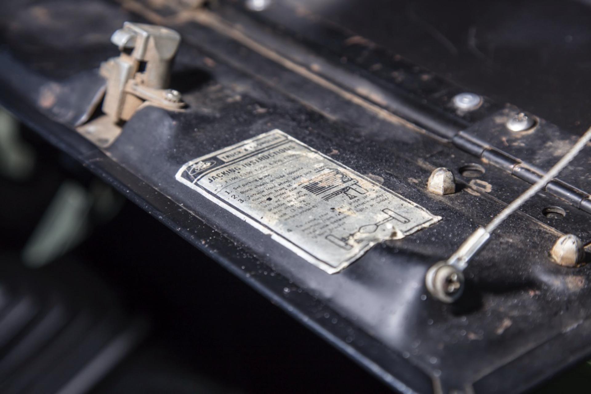 7.3L Turbo Diesel-Powered 1975 Ford F-250 4×4