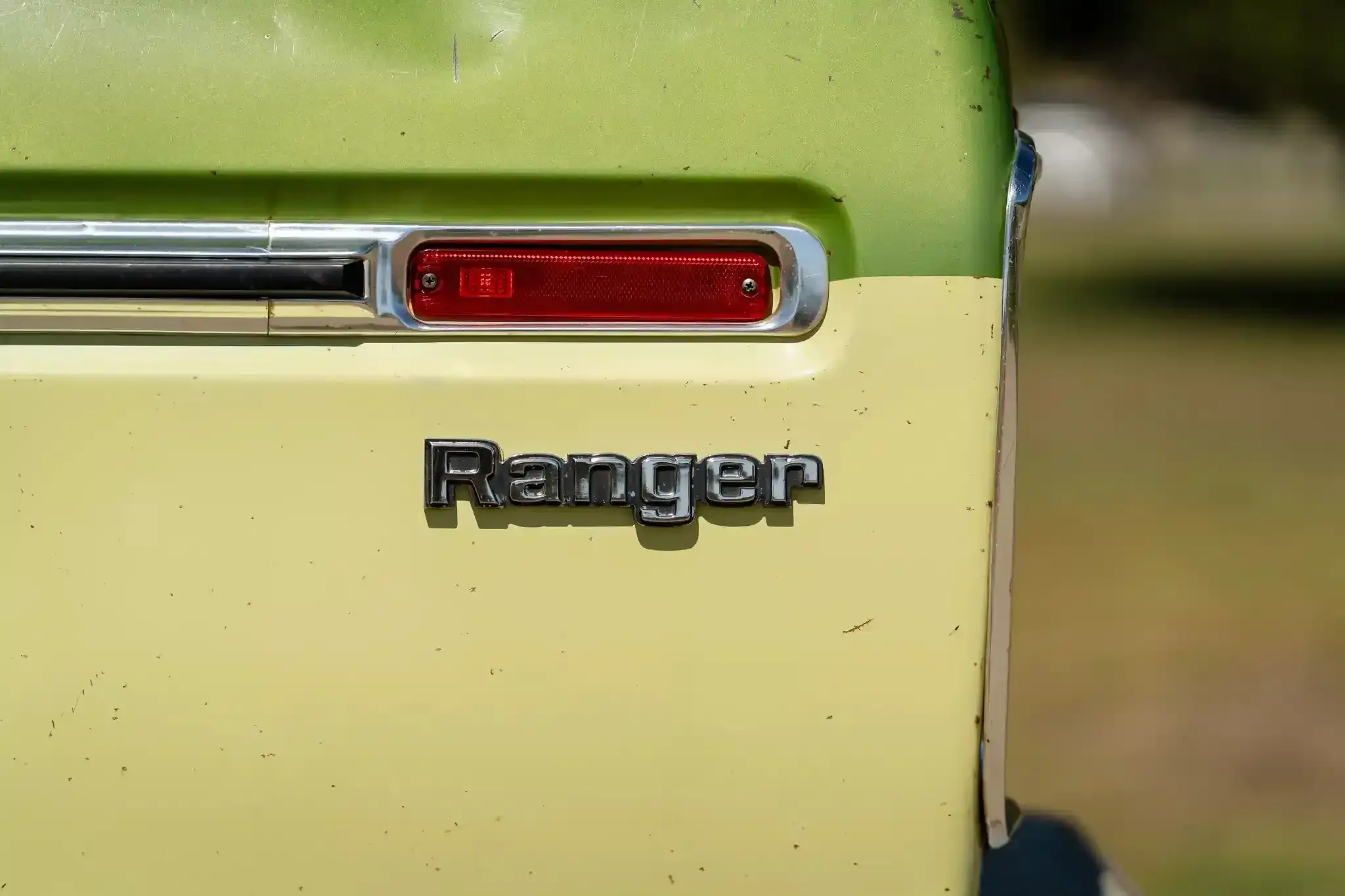 7.3L Turbo Diesel-Powered 1975 Ford F-250 4×4