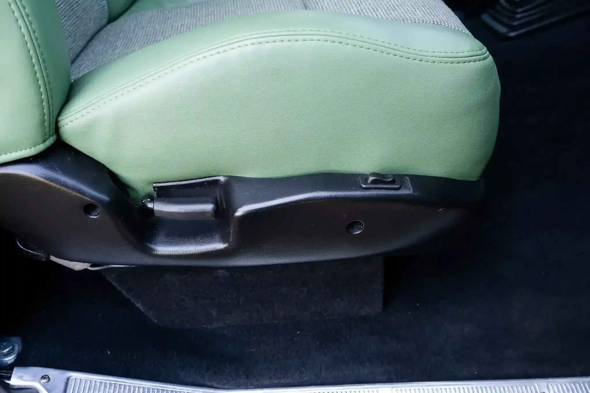 7.3L Turbo Diesel-Powered 1975 Ford F-250 4×4