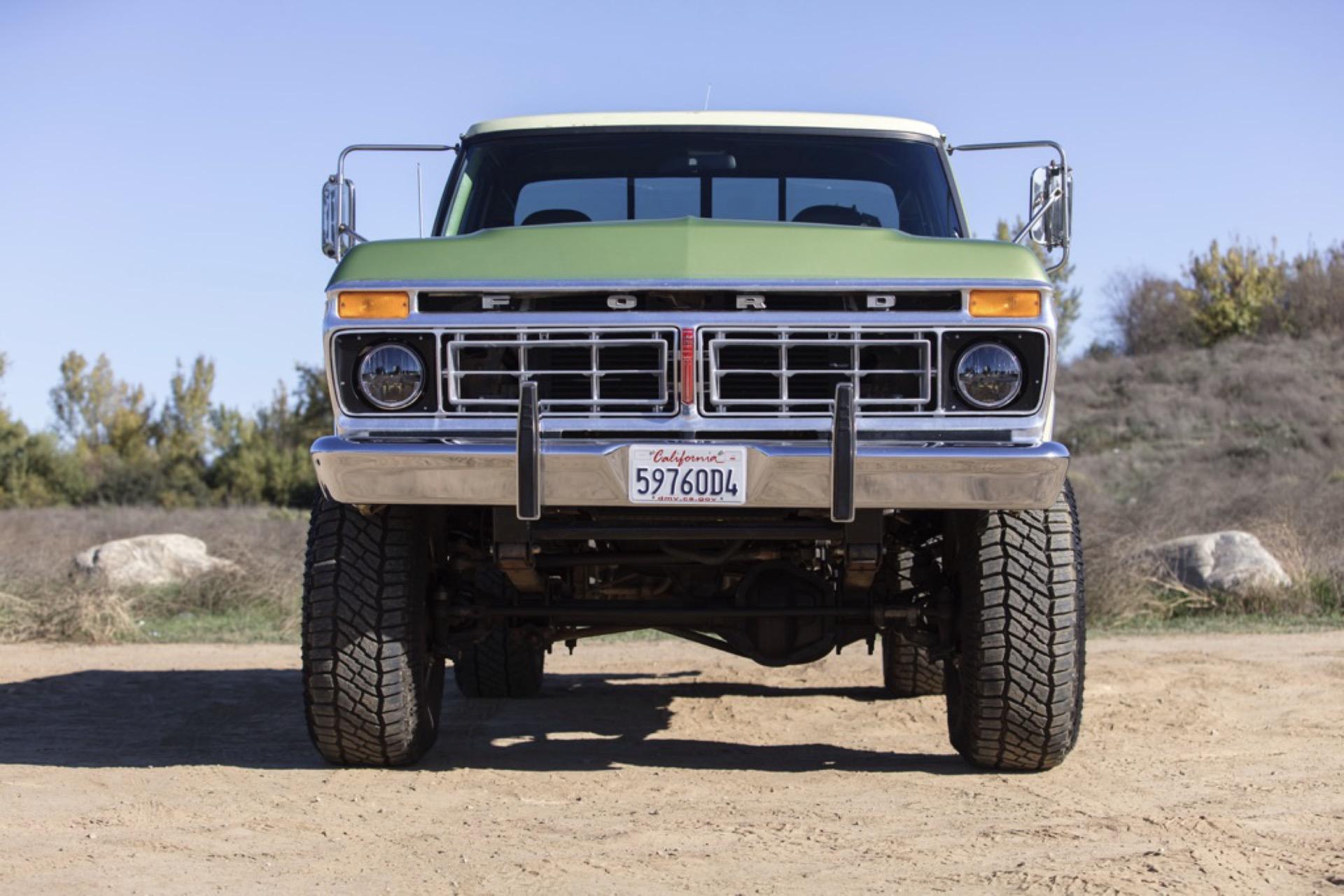 7.3L Turbo Diesel-Powered 1975 Ford F-250 4×4