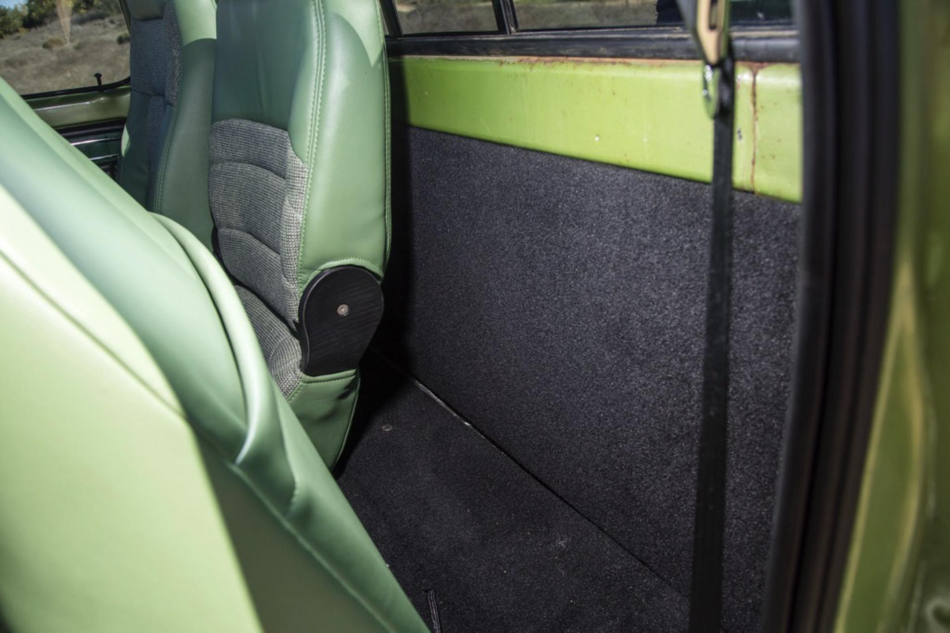 7.3L Turbo Diesel-Powered 1975 Ford F-250 4×4