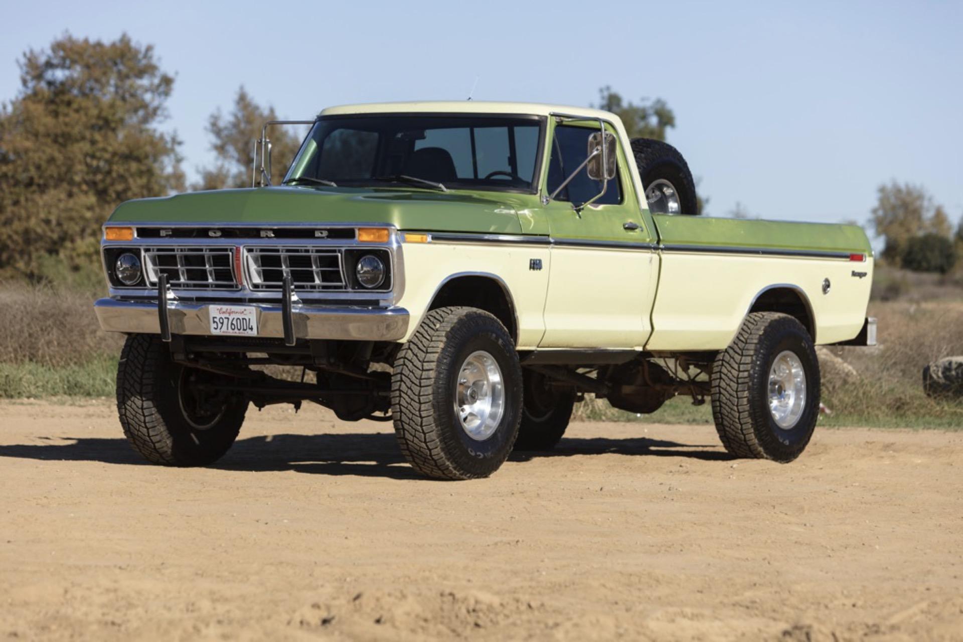 7.3L Turbo Diesel-Powered 1975 Ford F-250 4×4