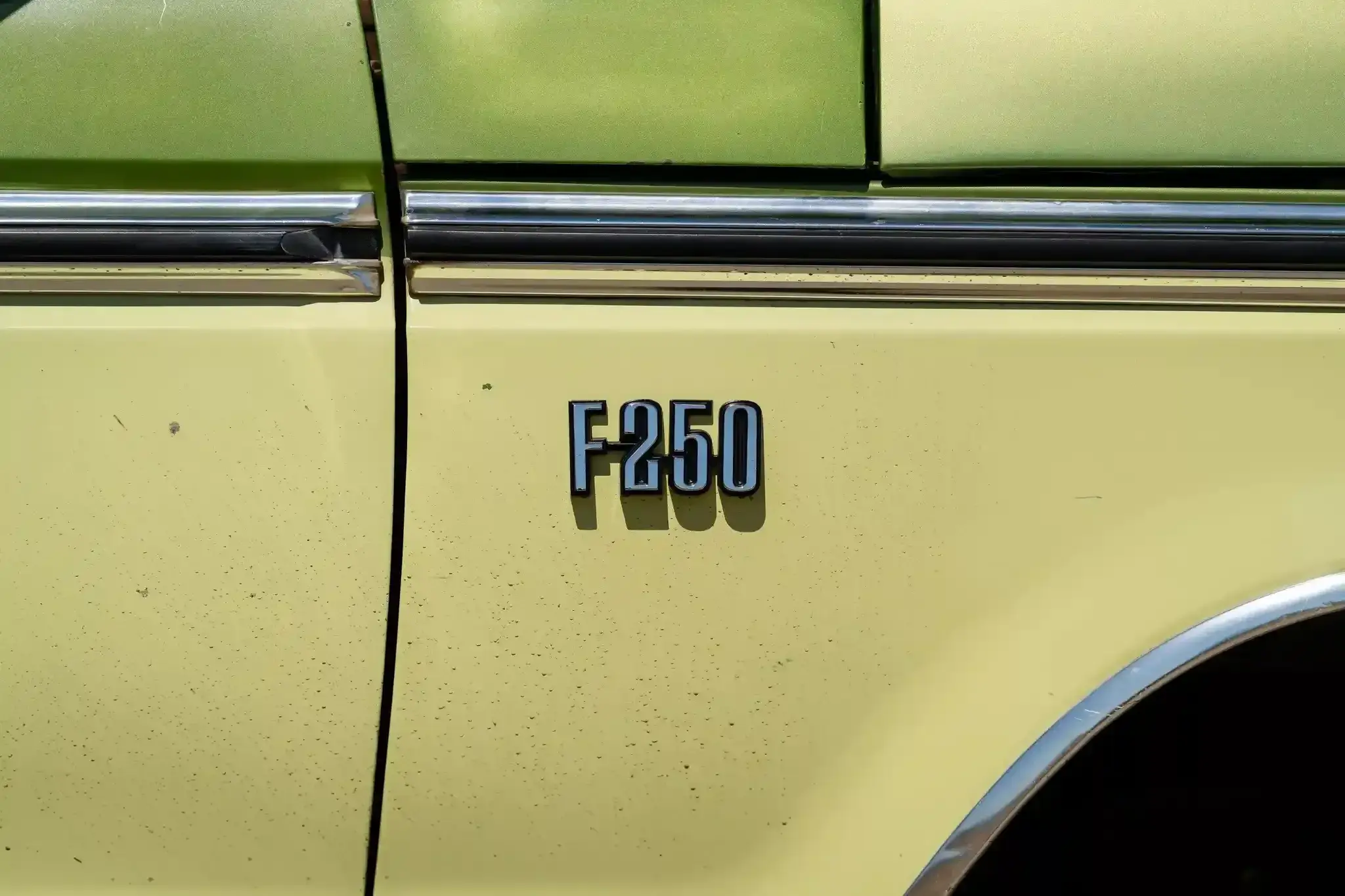 7.3L Turbo Diesel-Powered 1975 Ford F-250 4×4