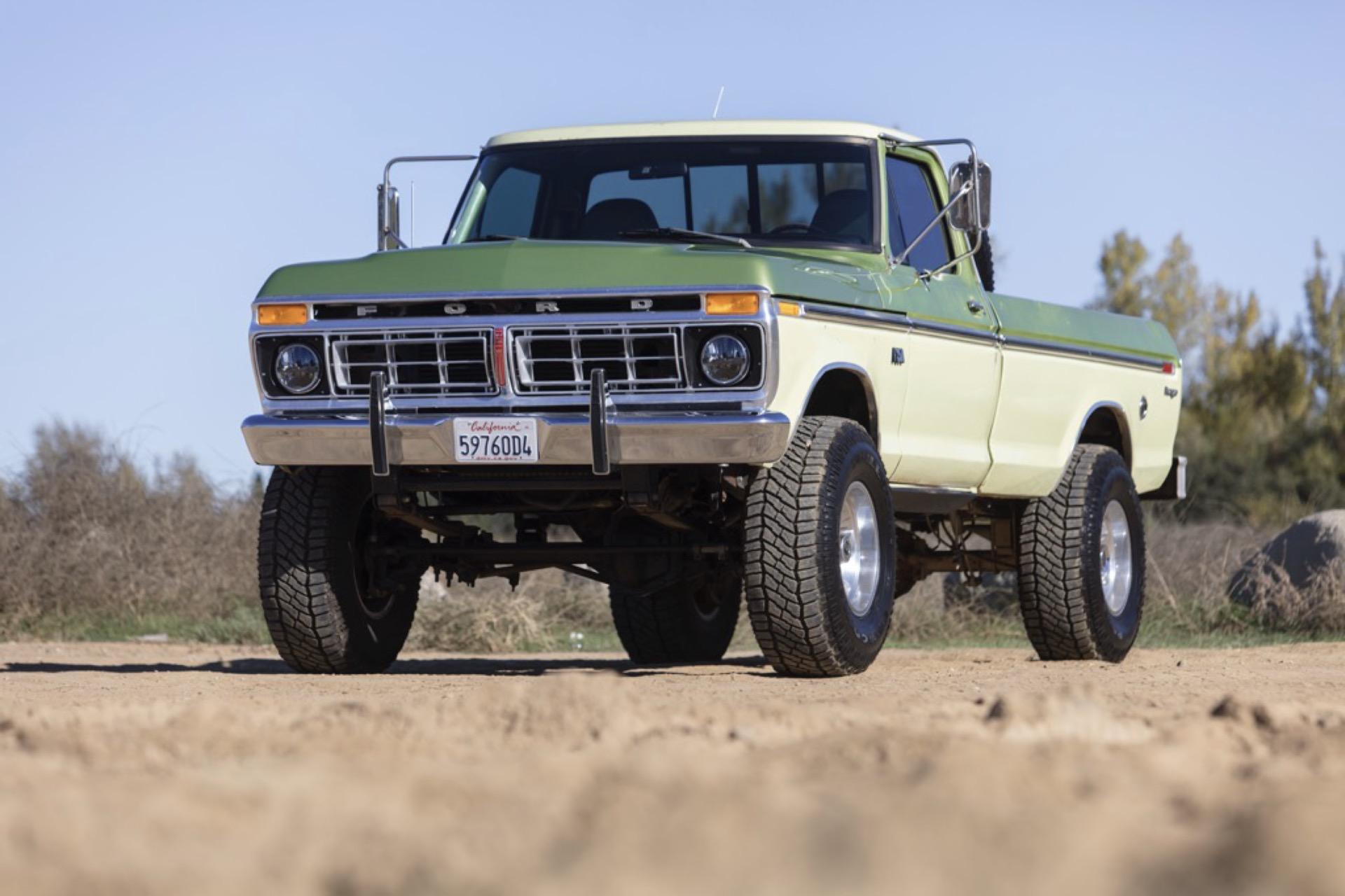 7.3L Turbo Diesel-Powered 1975 Ford F-250 4×4