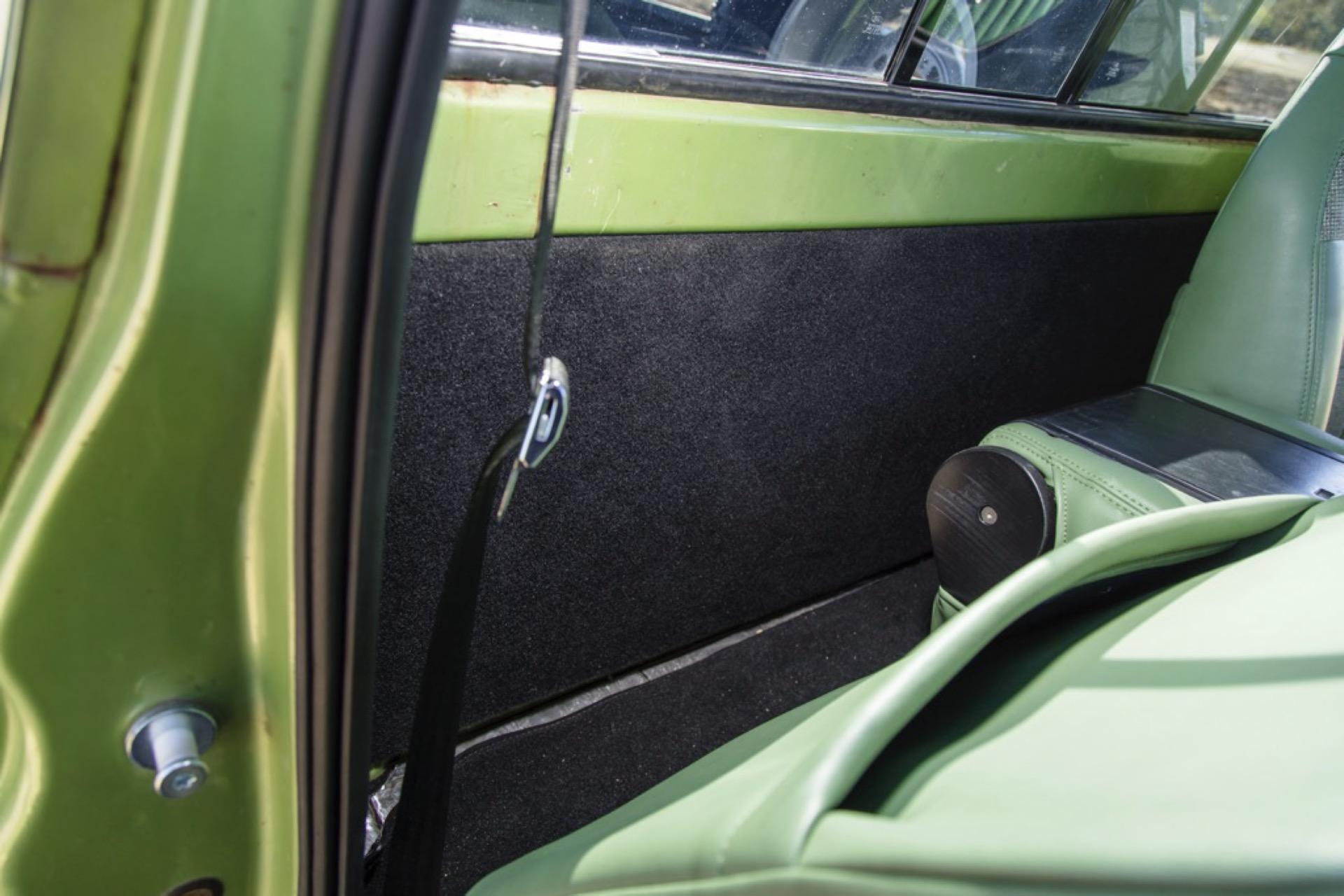 7.3L Turbo Diesel-Powered 1975 Ford F-250 4×4