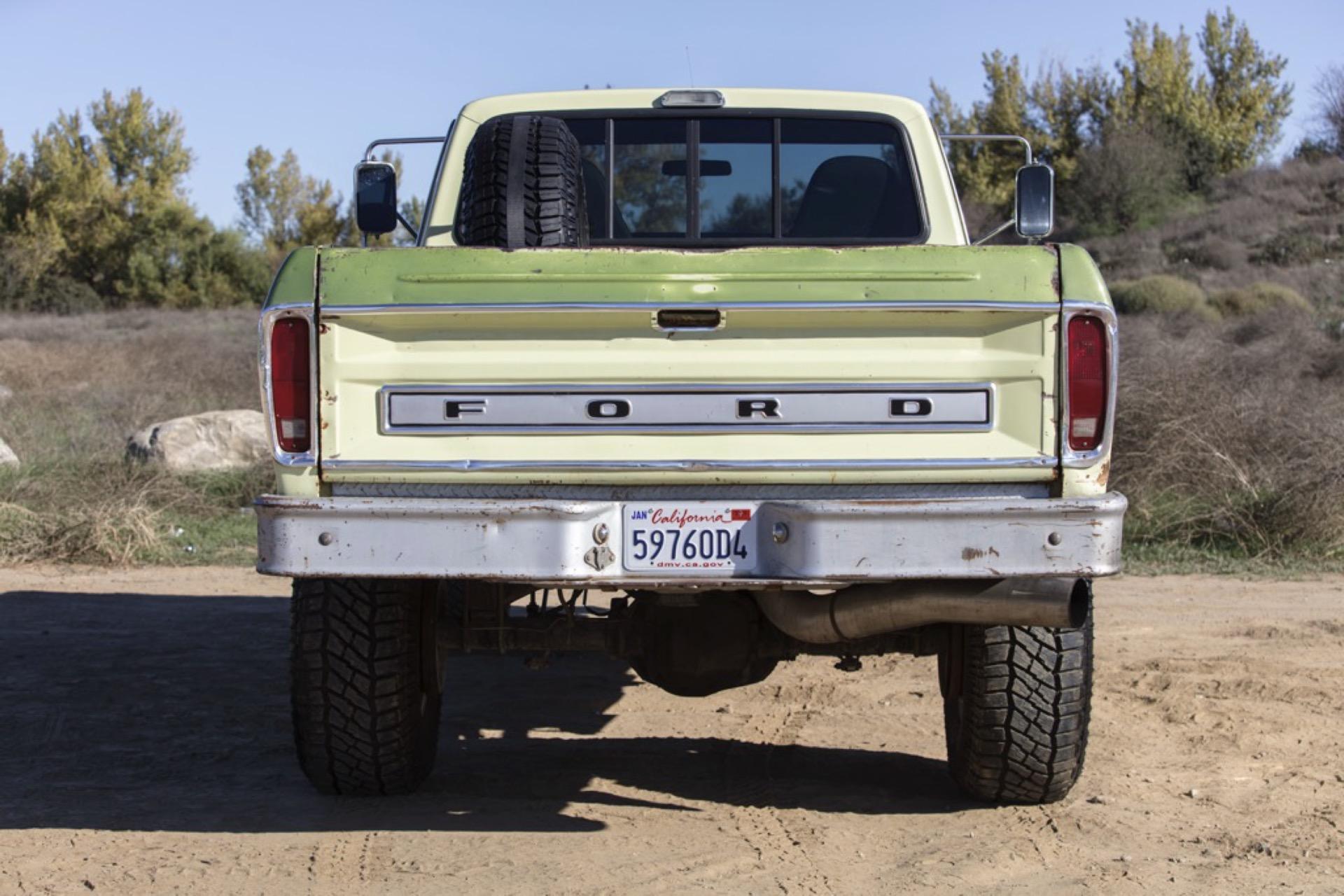 7.3L Turbo Diesel-Powered 1975 Ford F-250 4×4