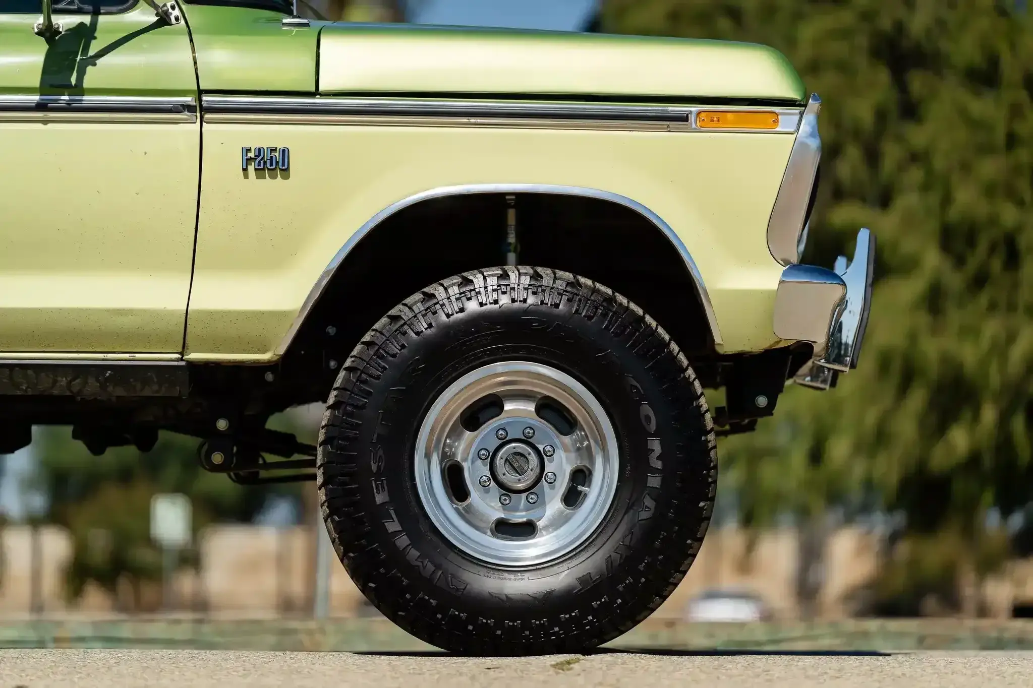 7.3L Turbo Diesel-Powered 1975 Ford F-250 4×4