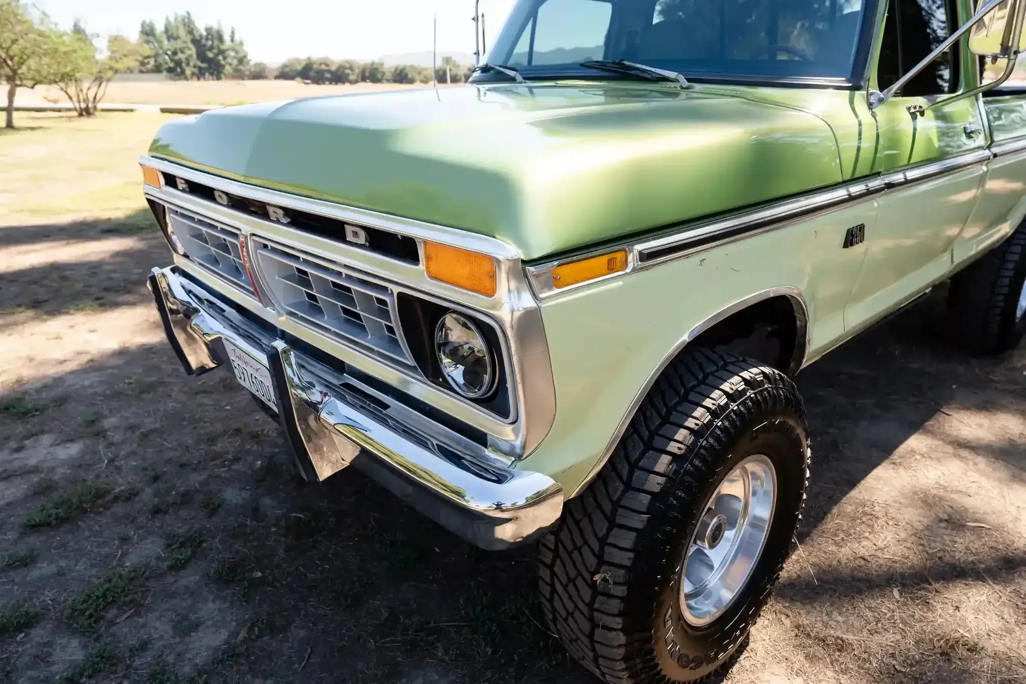 7.3L Turbo Diesel-Powered 1975 Ford F-250 4×4